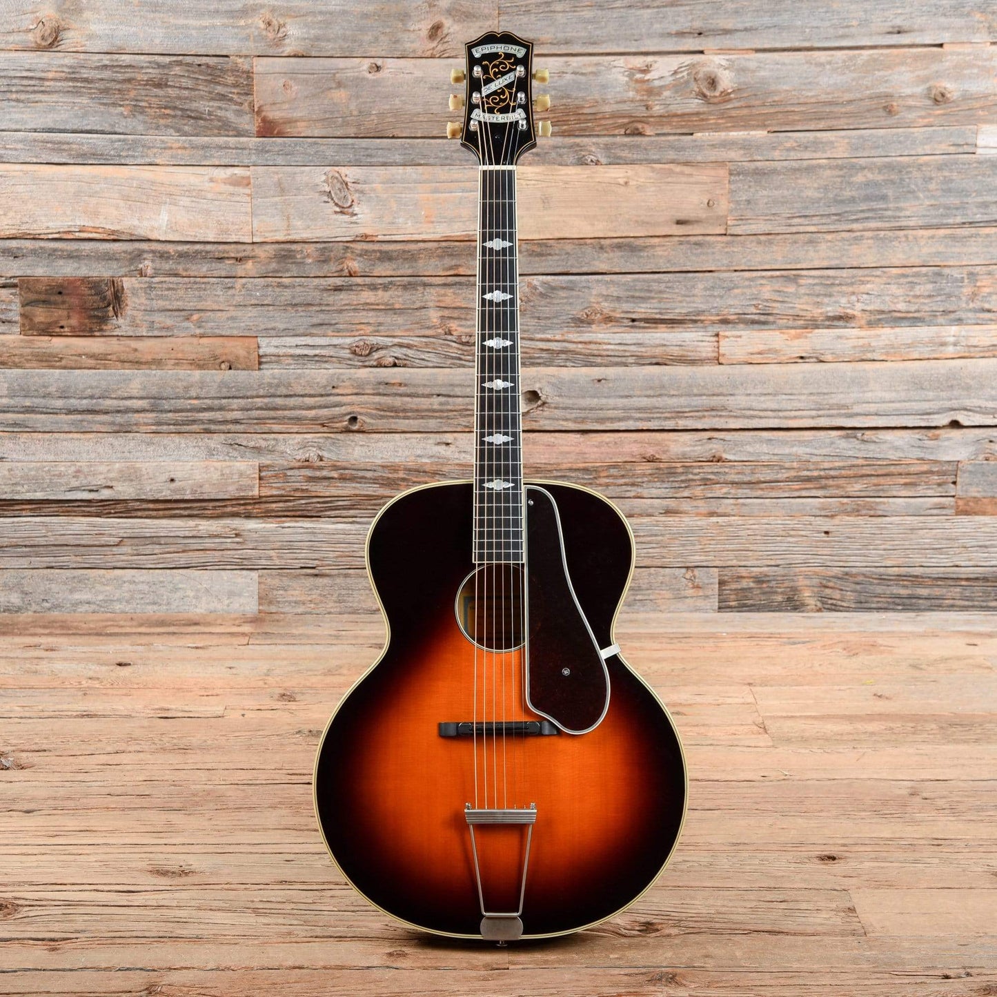Epiphone Masterbilt Century Collection De Luxe (Round Hole) Vintage Sunburst Acoustic Guitars / Archtop
