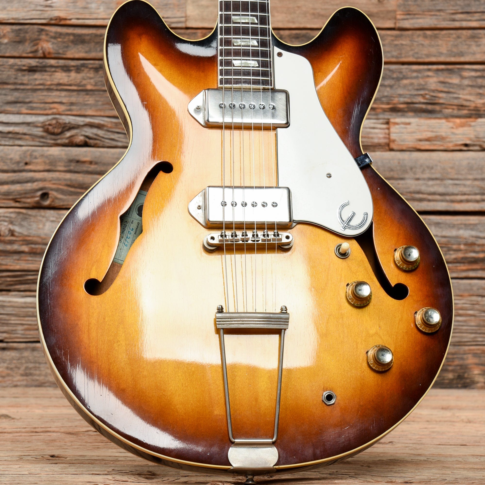 Epiphone Casino Sunburst 1965 – Chicago Music Exchange