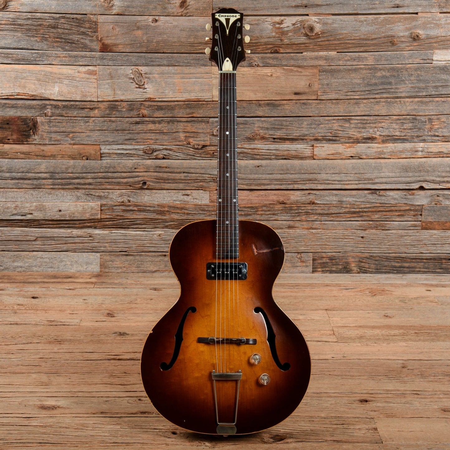 Epiphone Century Sunburst 1956 Electric Guitars / Hollow Body