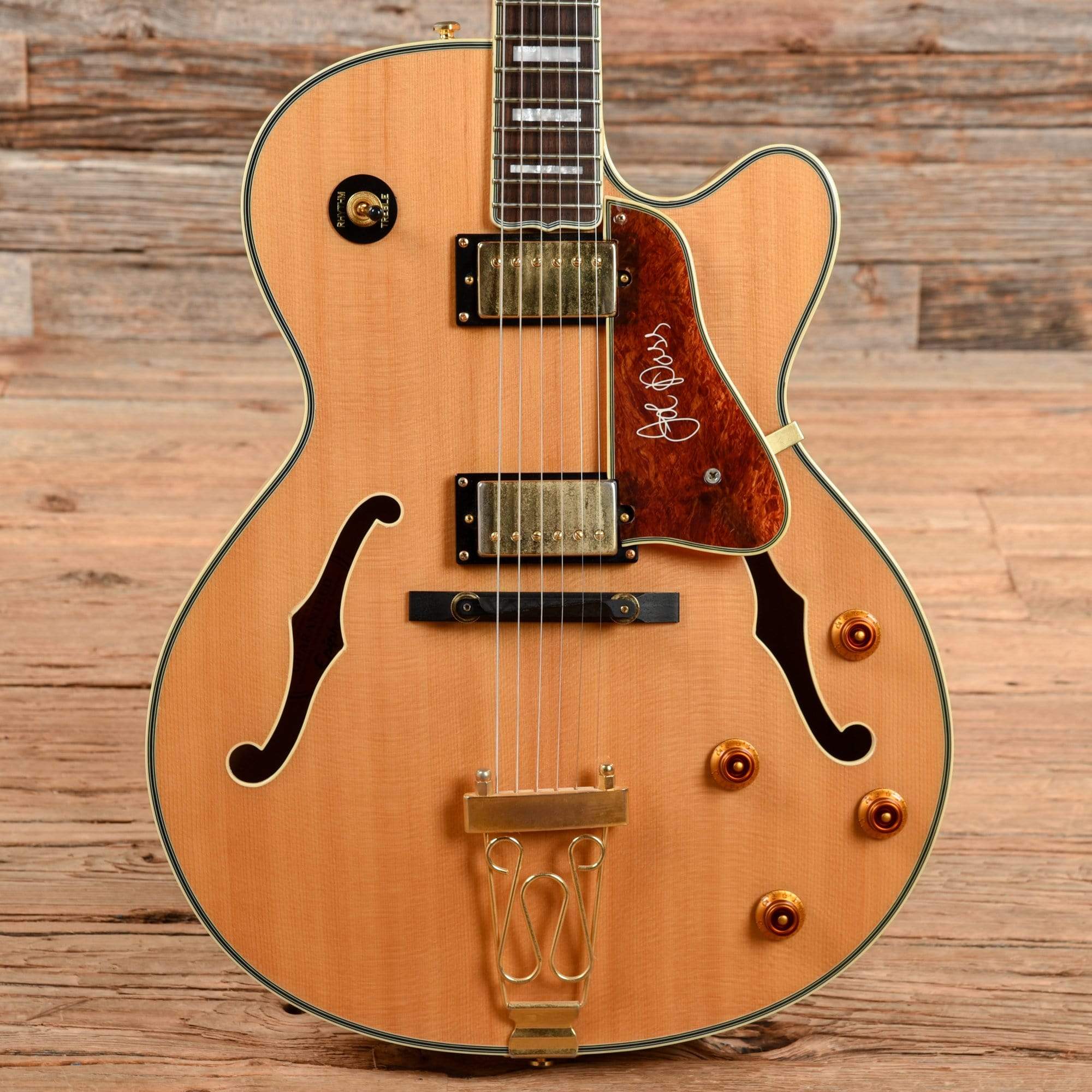 Epiphone Joe Pass Emperor II Natural 2003 – Chicago Music Exchange