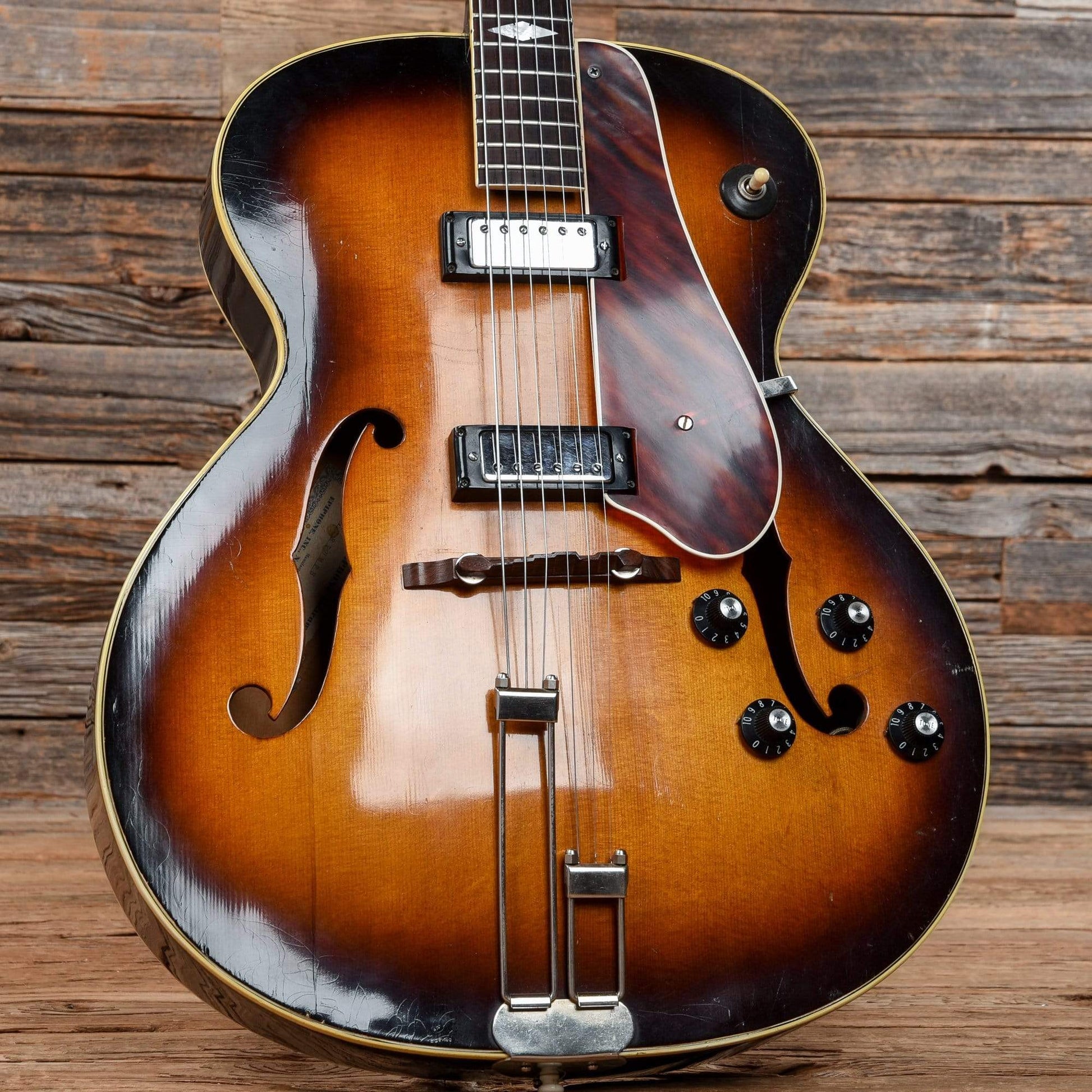 Epiphone Triumph Sunburst 1946 Electric Guitars / Hollow Body