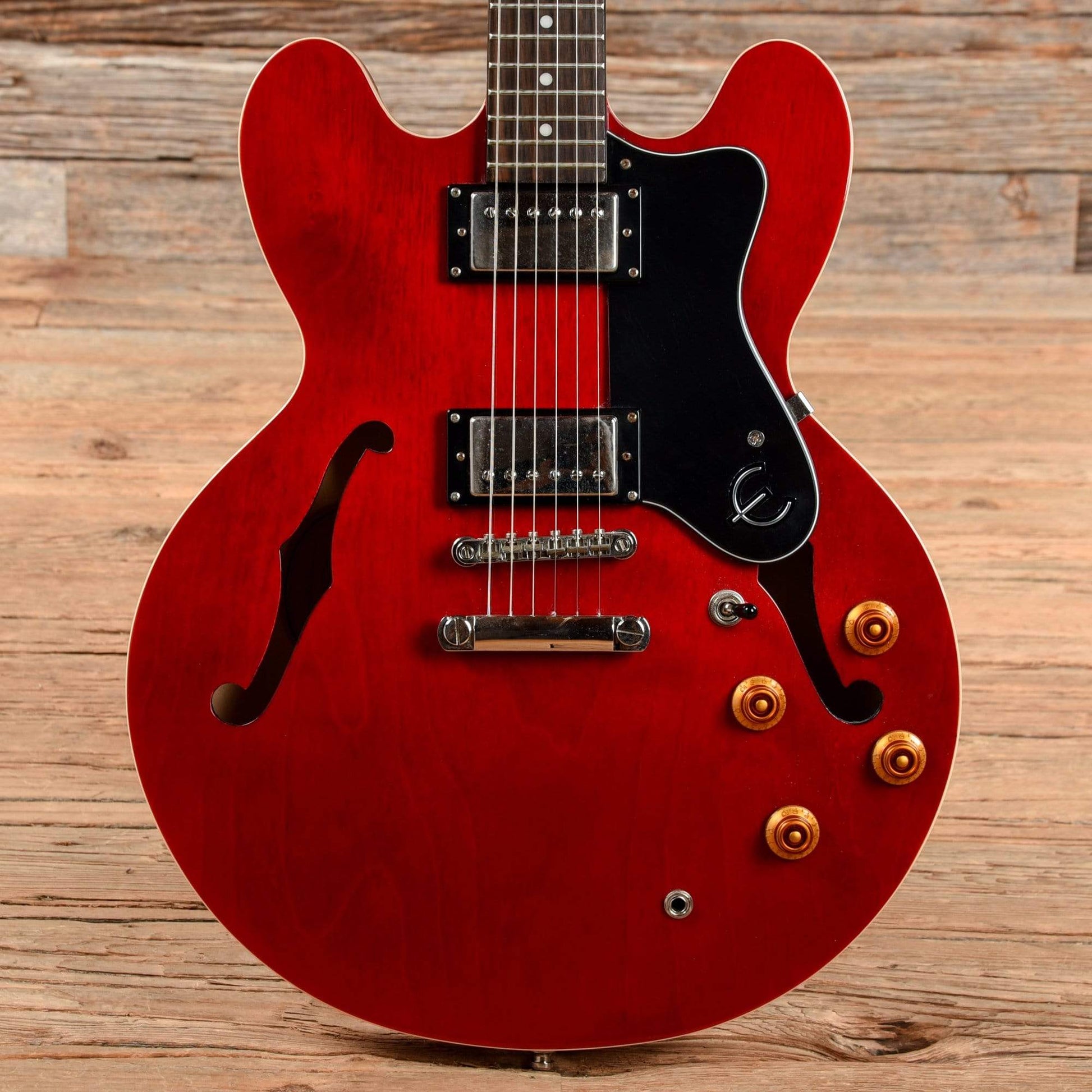 Epiphone Dot Cherry 2013 Electric Guitars / Semi-Hollow