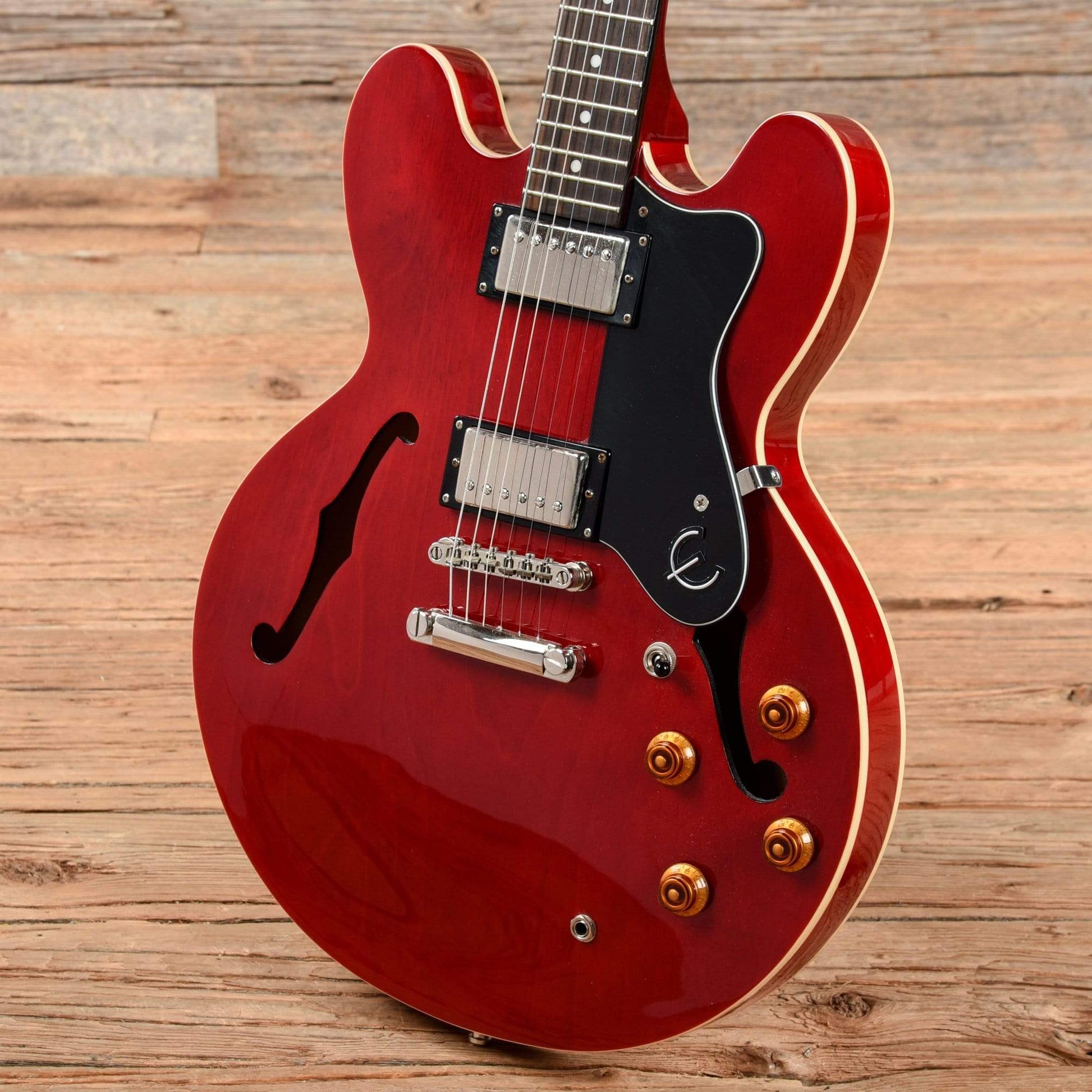 Epiphone Dot Cherry 2013 Electric Guitars / Semi-Hollow