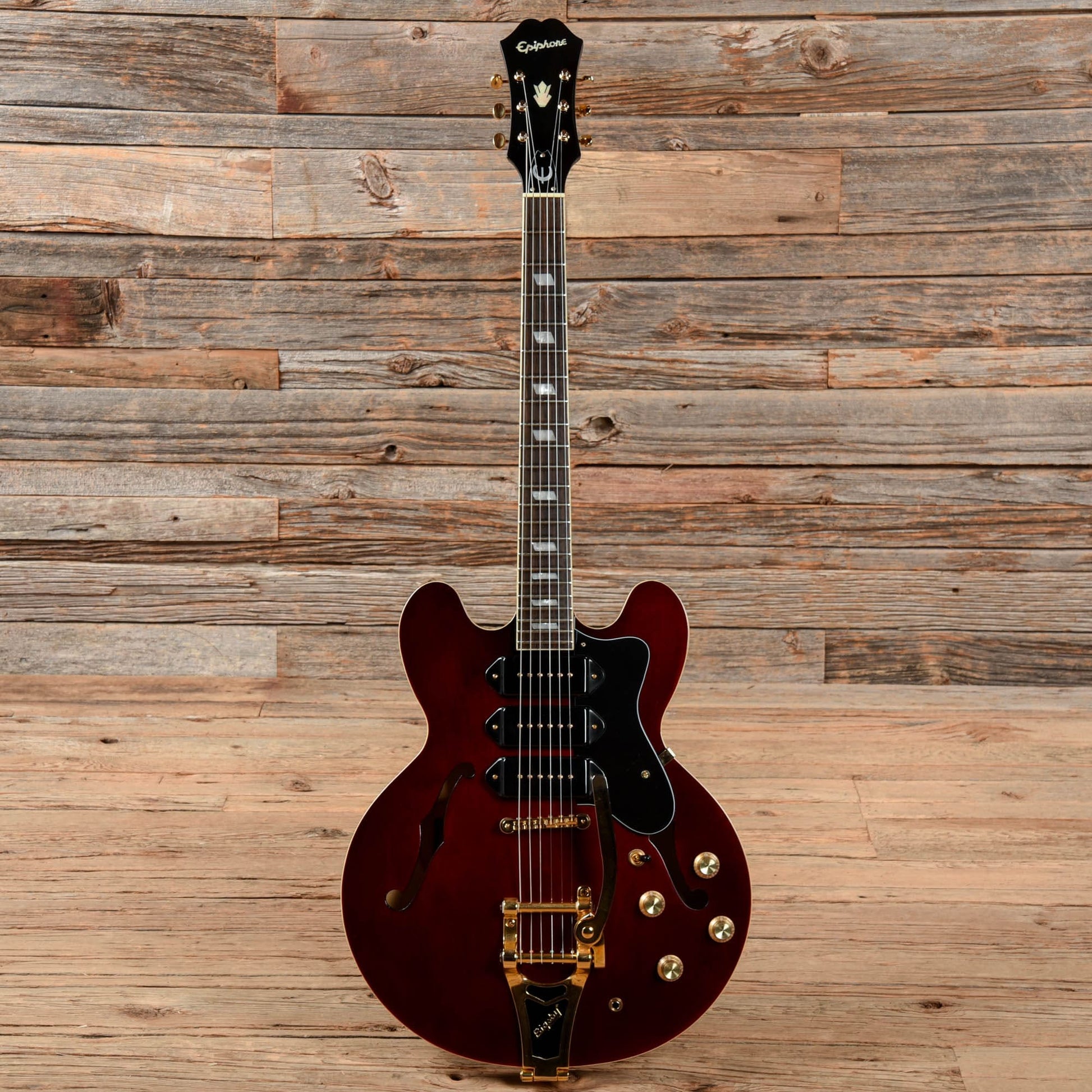 Epiphone Riviera P93 Wine Red Electric Guitars / Semi-Hollow