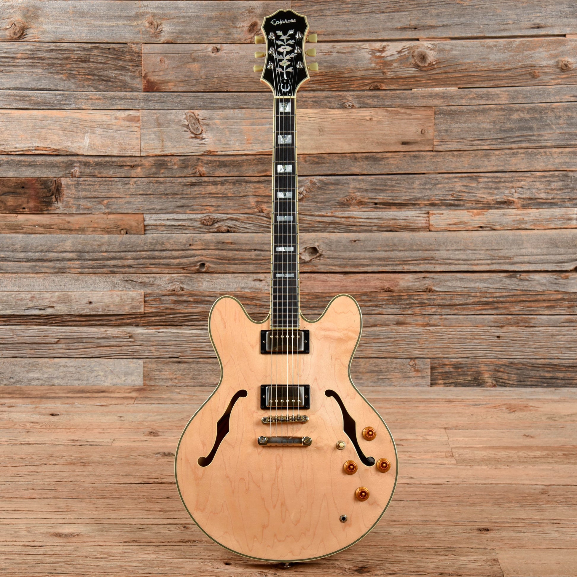 Epiphone Sheraton II Natural 2006 Electric Guitars / Semi-Hollow