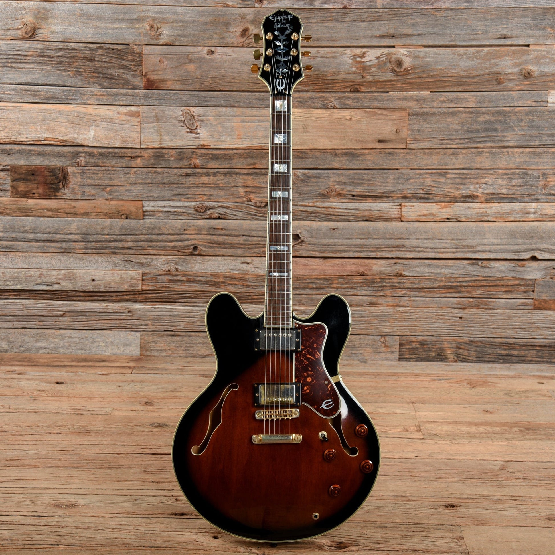 Epiphone Sheraton II Pro Sunburst 1988 Electric Guitars / Semi-Hollow