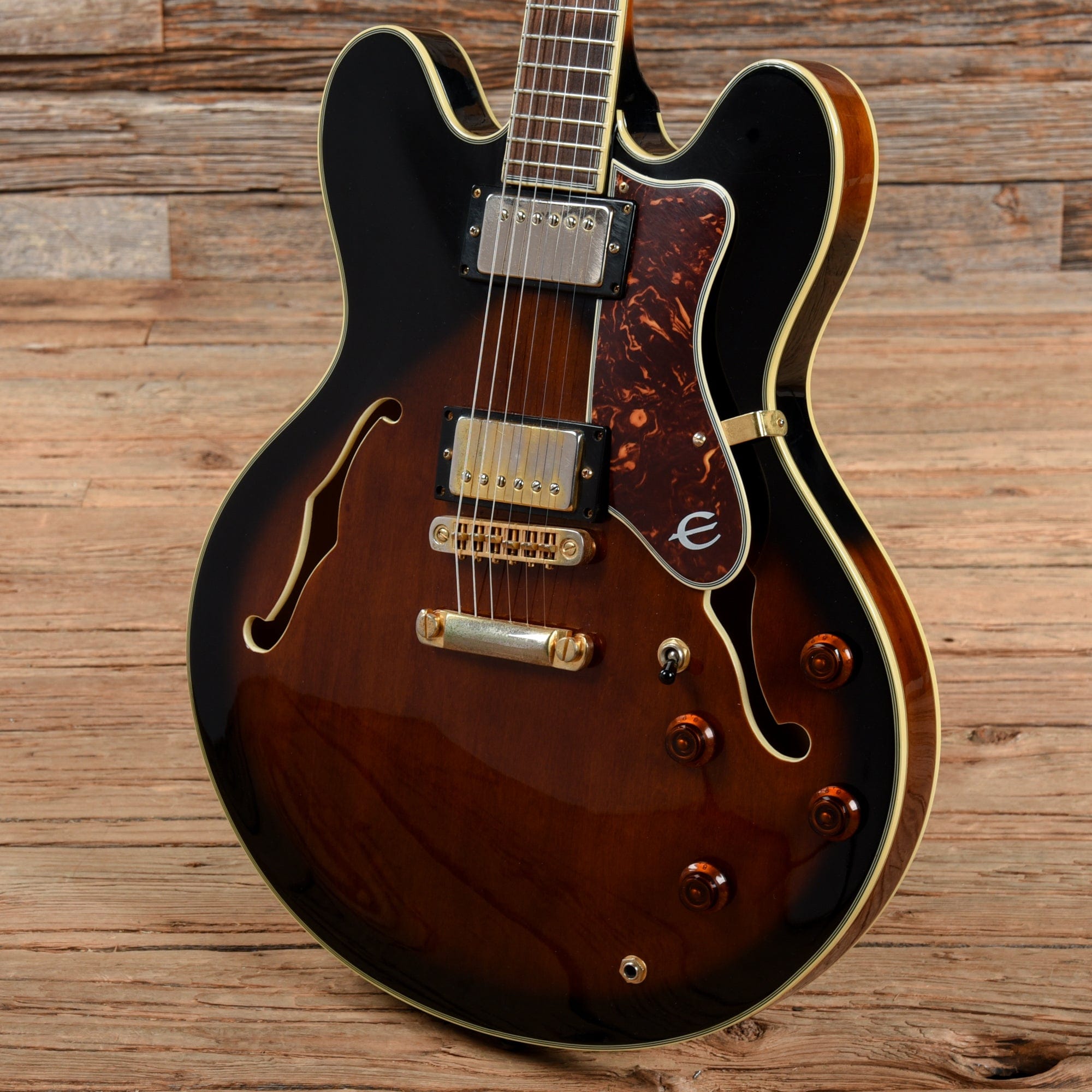 Epiphone Sheraton II Pro Sunburst 1988 Chicago Music Exchange epiphone-sheraton-ii-pro-sunburst-1988-chicago-music-exchange