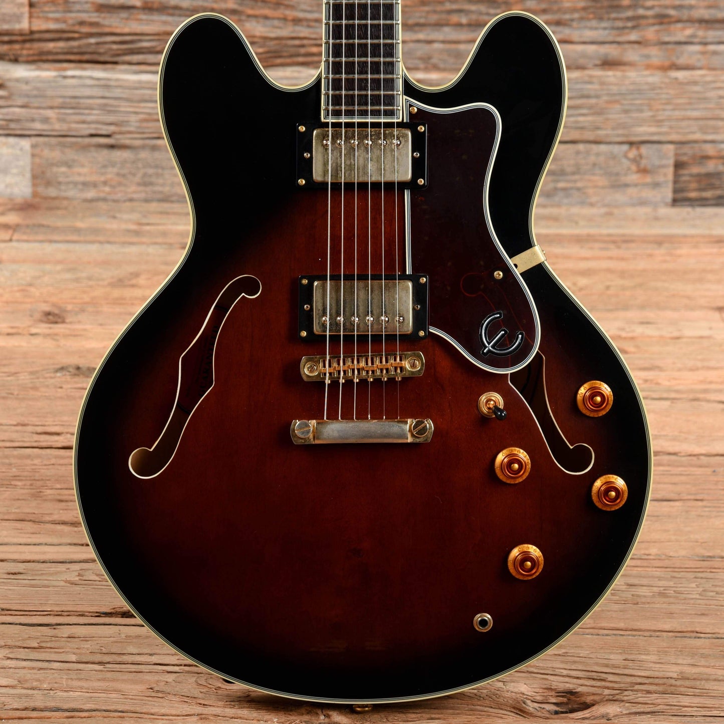 Epiphone Sheraton II Sunburst 1999 Electric Guitars / Semi-Hollow