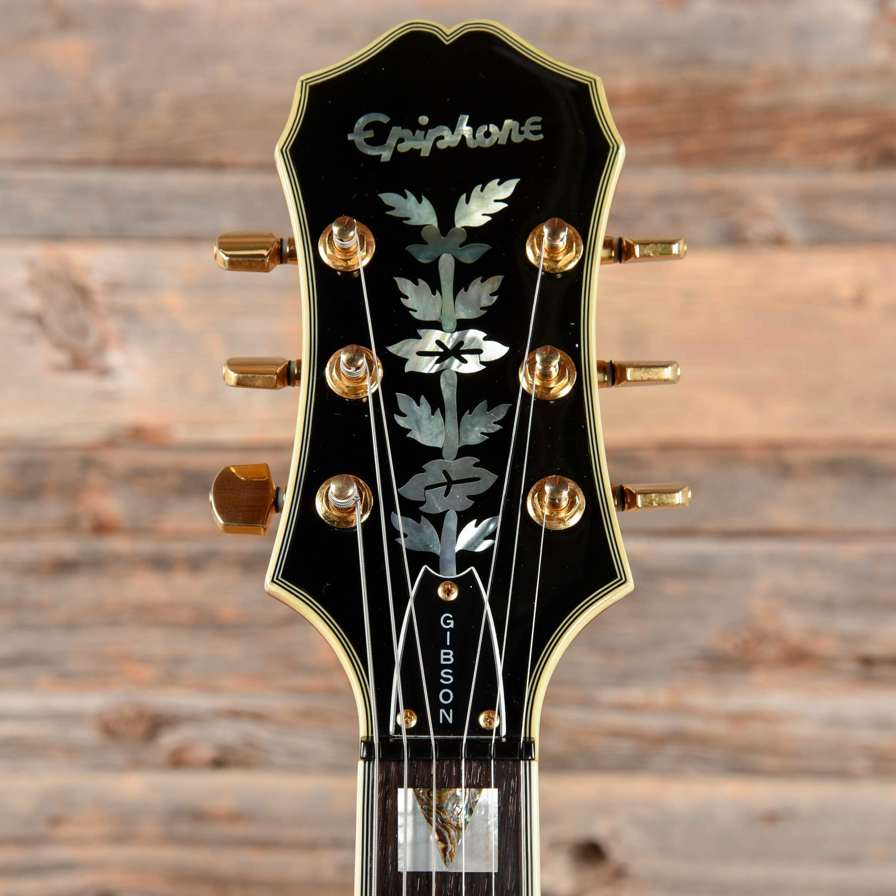 Epiphone Sheraton II Sunburst 1999 Electric Guitars / Semi-Hollow