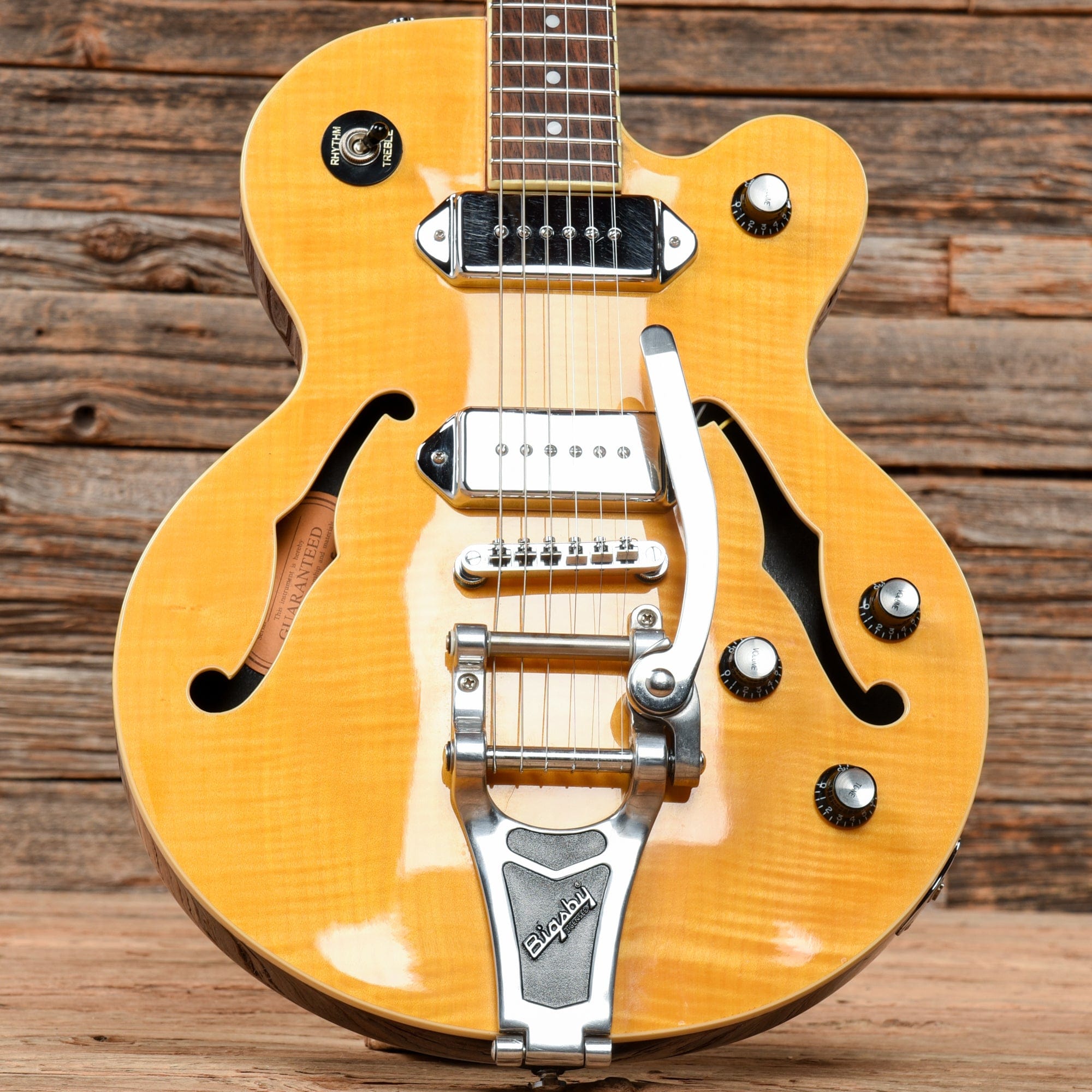 Epiphone Wildkat Antique Natural 2004 Electric Guitars / Semi-Hollow