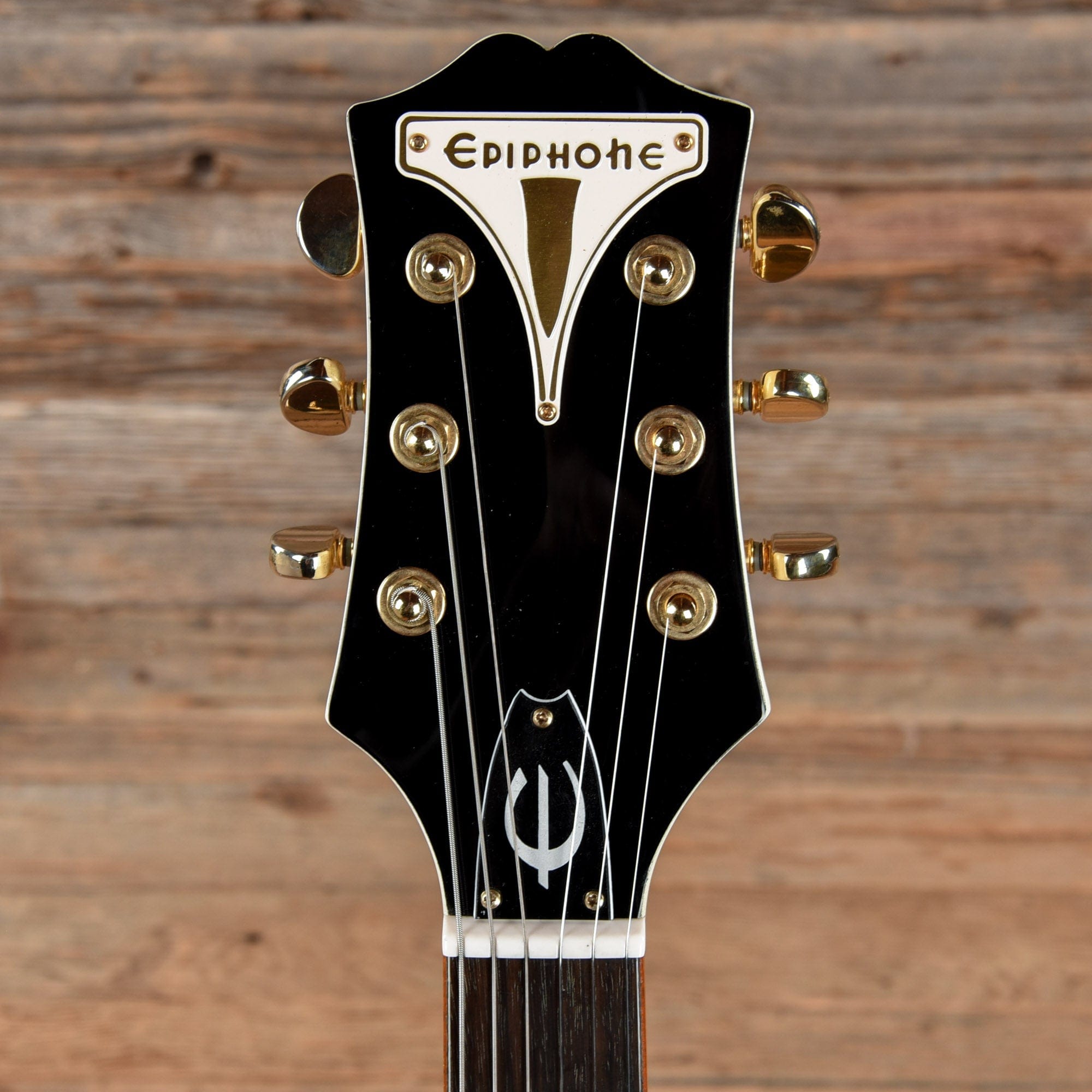 Epiphone Wildkat White 2013 Electric Guitars / Semi-Hollow