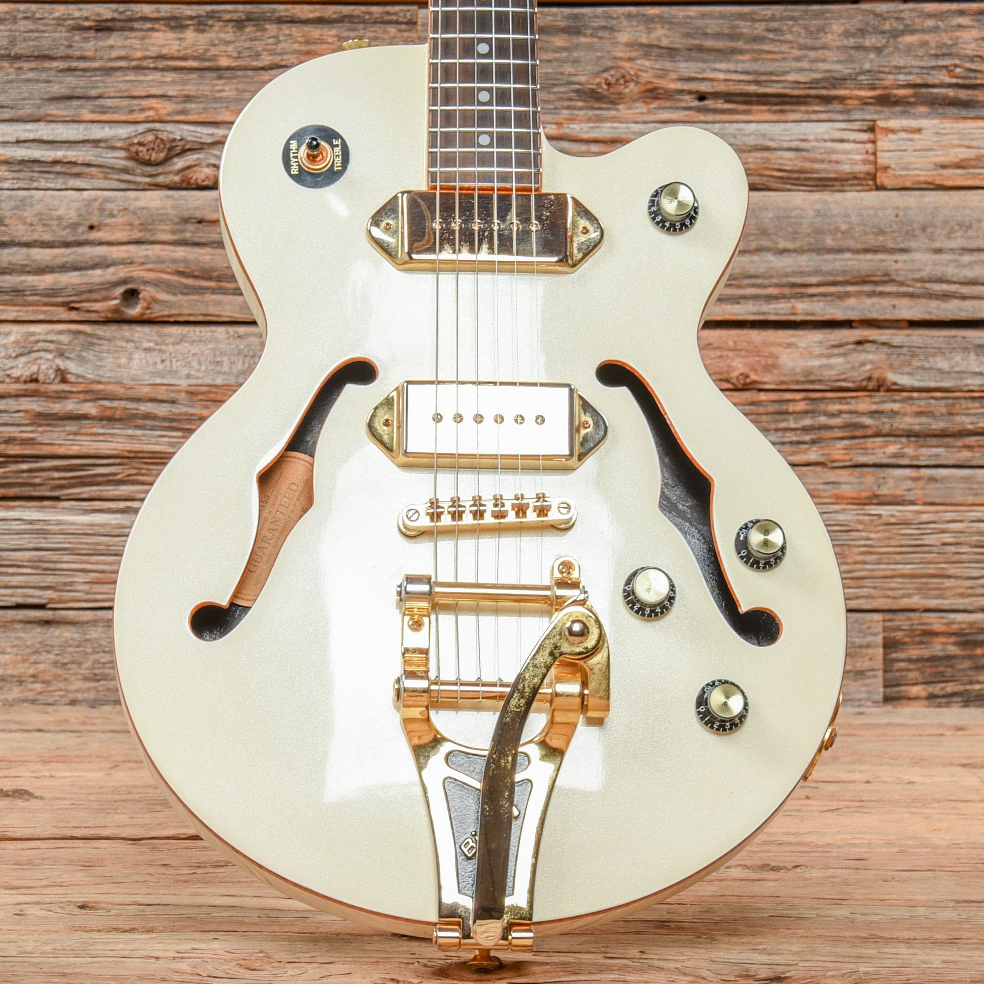 Epiphone Wildkat White 2013 Electric Guitars / Semi-Hollow