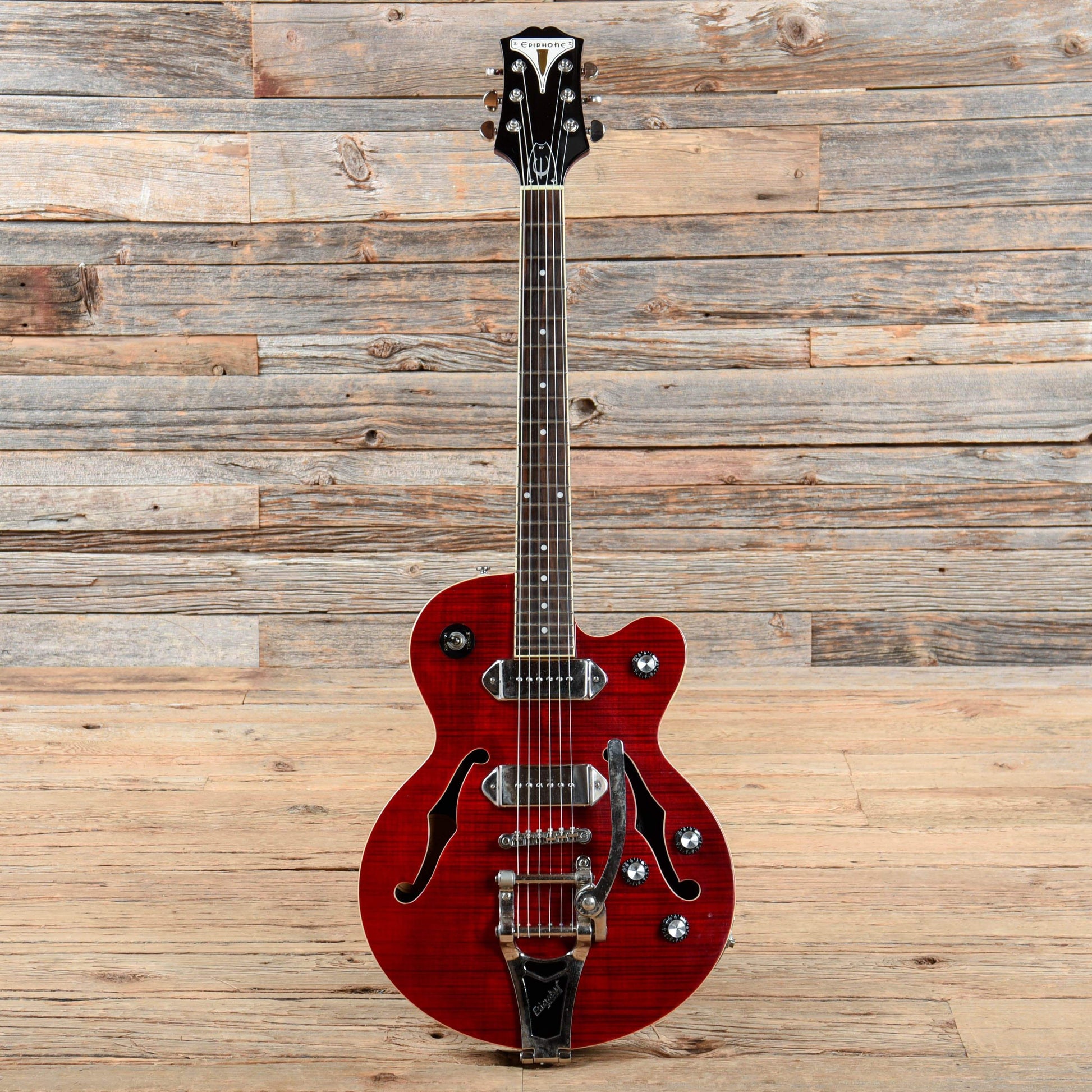 Epiphone Wildkat Wine Red 2014 Electric Guitars / Semi-Hollow