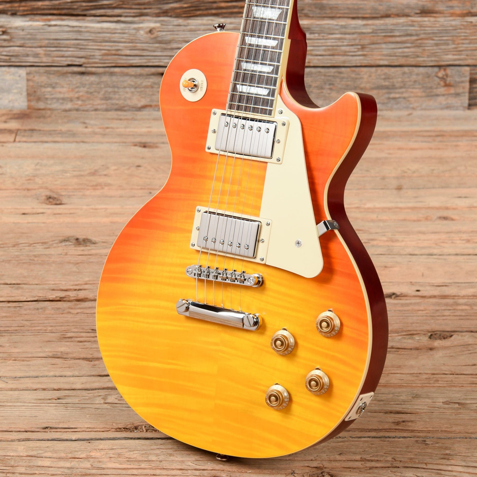Epiphone '59 Les Paul Standard Outfit Aged Honey Burst Gloss Electric Guitars / Solid Body