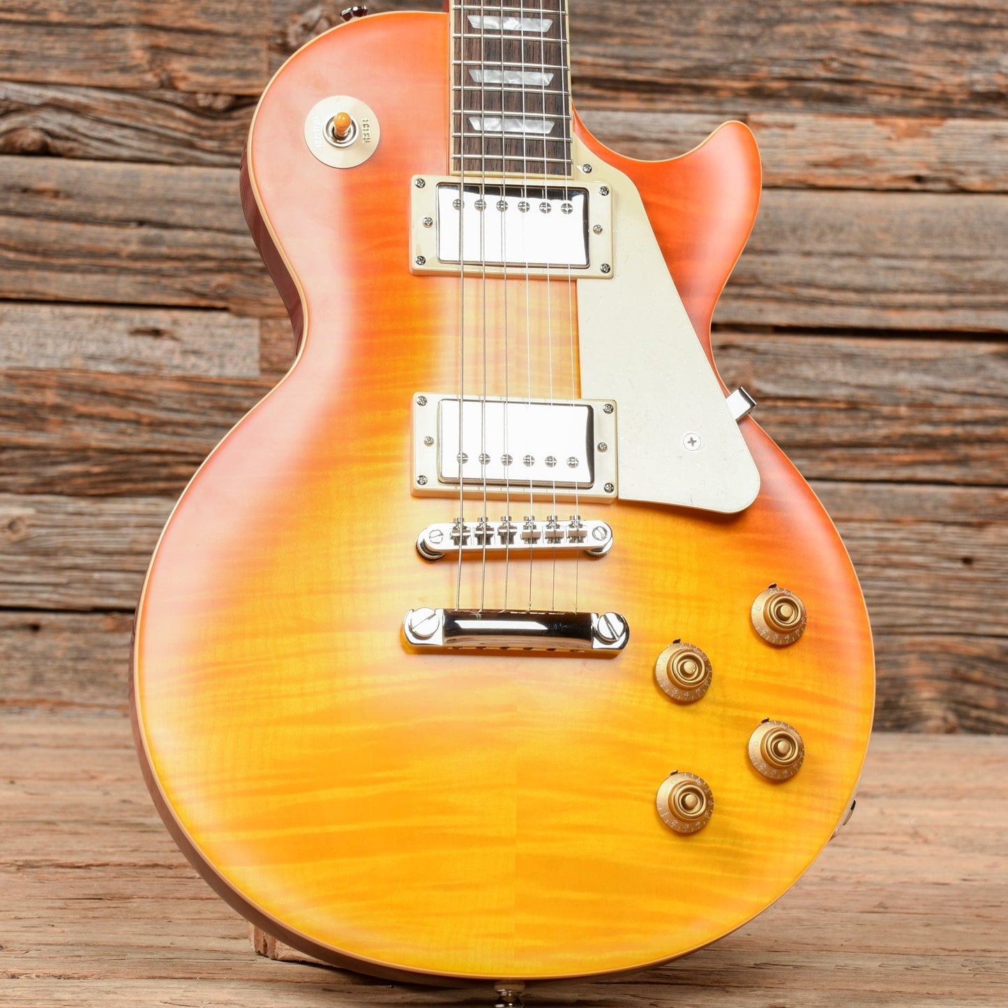 Epiphone '59 Les Paul Standard Outfit Aged Honey Burst Gloss Electric Guitars / Solid Body