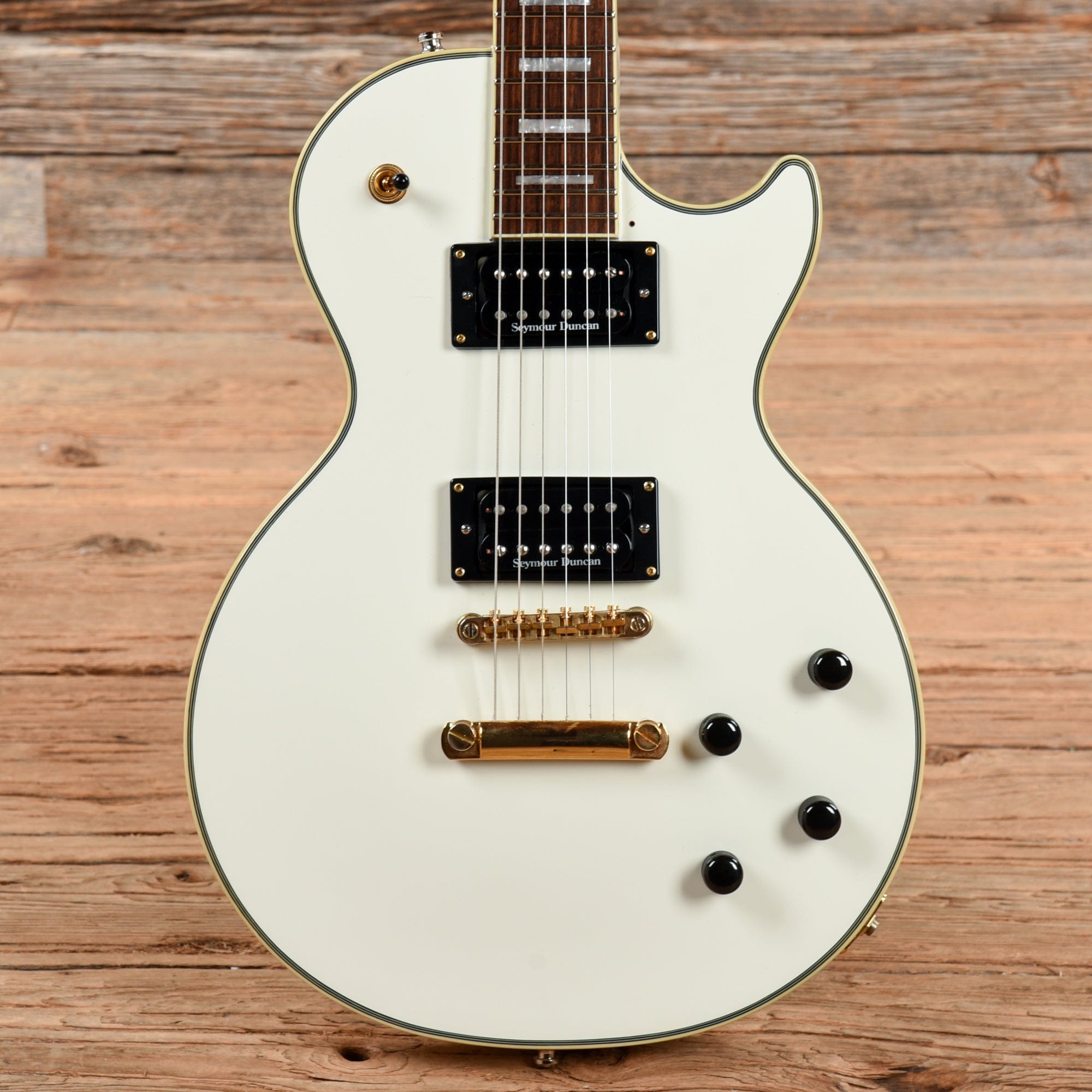 Epiphone Les Paul Custom Pro Electric Guitar Alpine White Finish