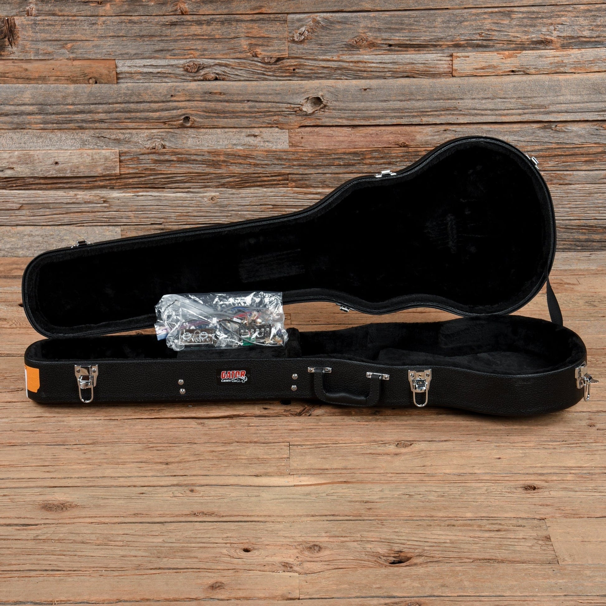 Epiphone Les Paul Modern Candy Apple Red Electric Guitars / Solid Body