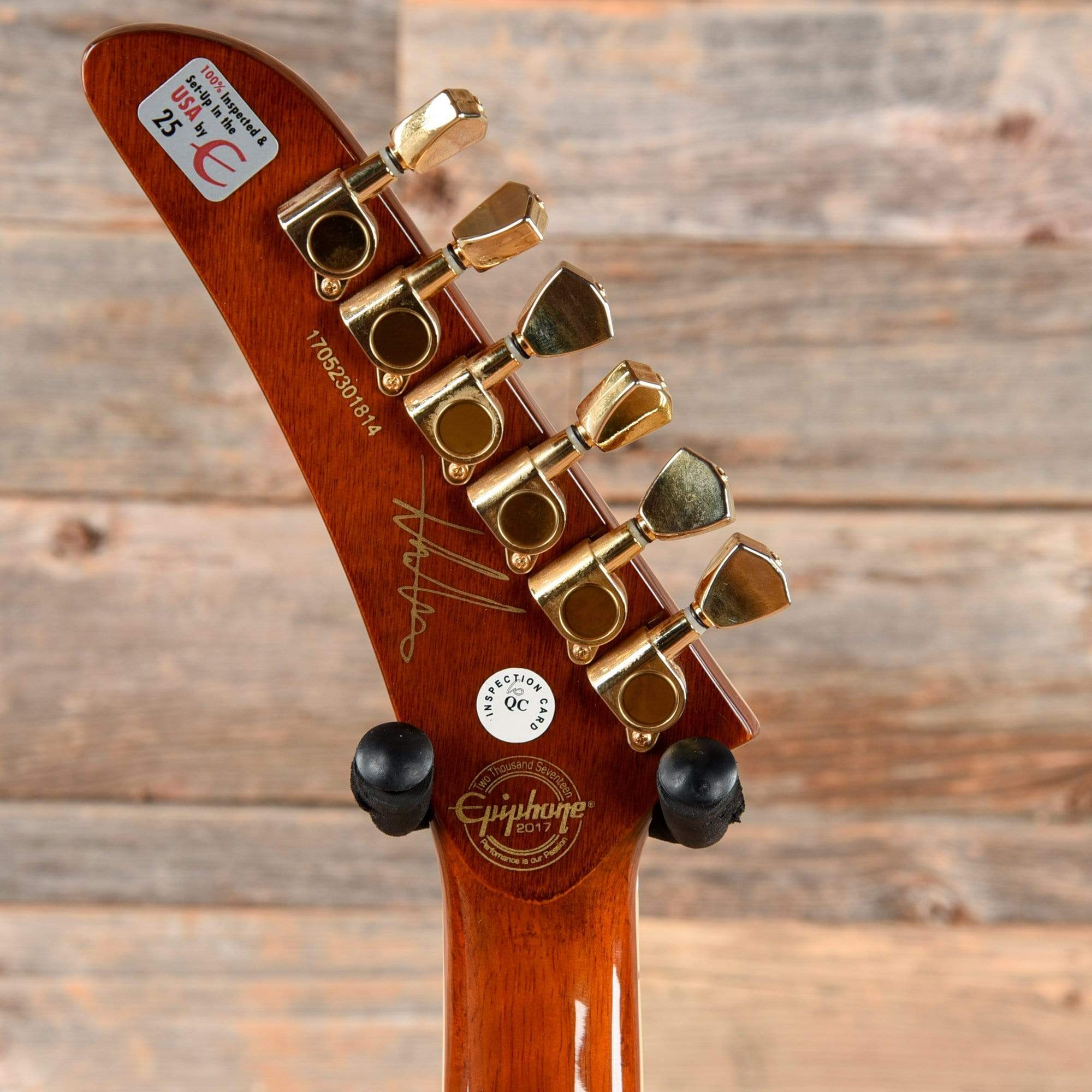 Epiphone Limited Edition Lee Malia Explorer Custom Artisan Walnut 2017 Electric Guitars / Solid Body