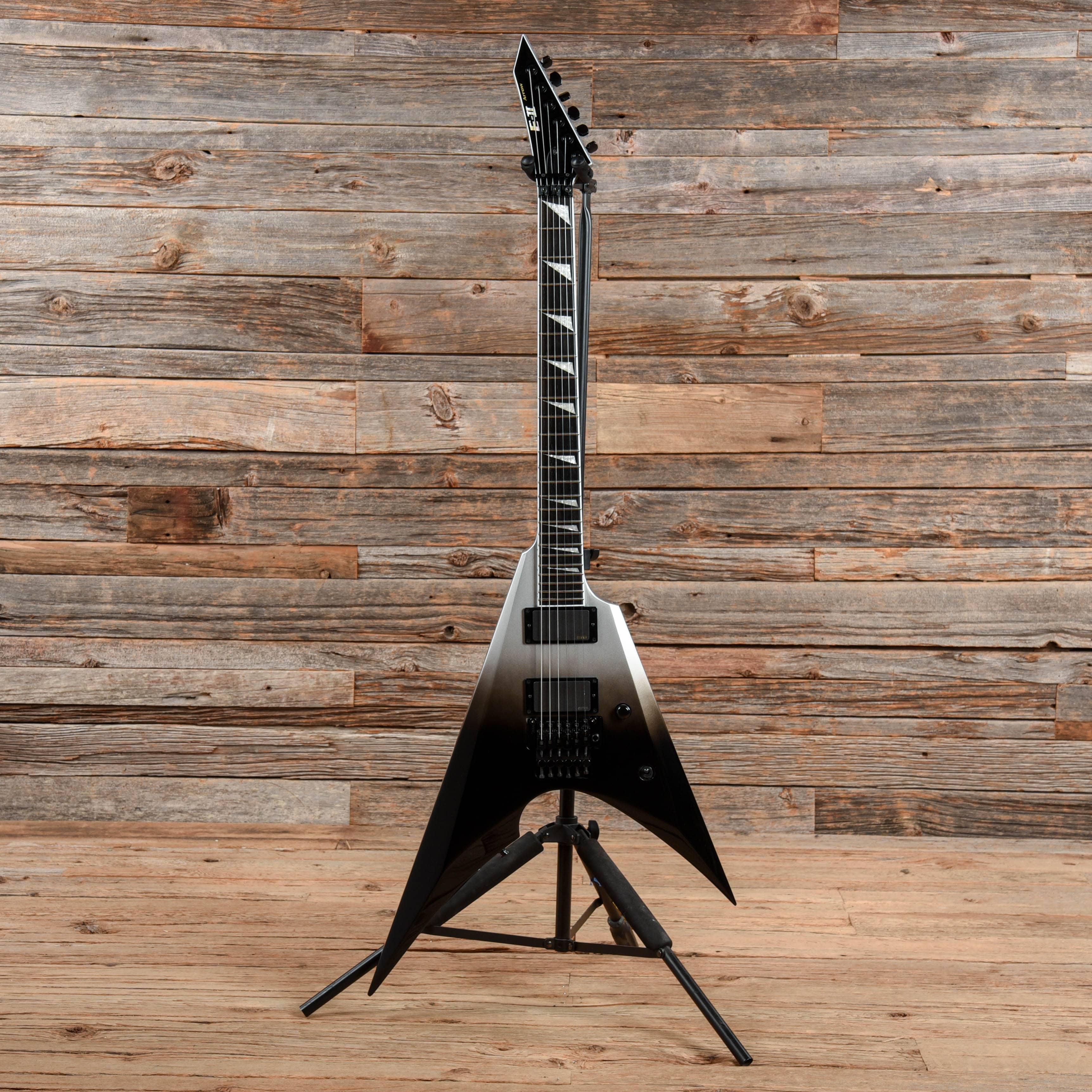 ESP E-II Arrow NT FR Black Silver Fade – Chicago Music Exchange