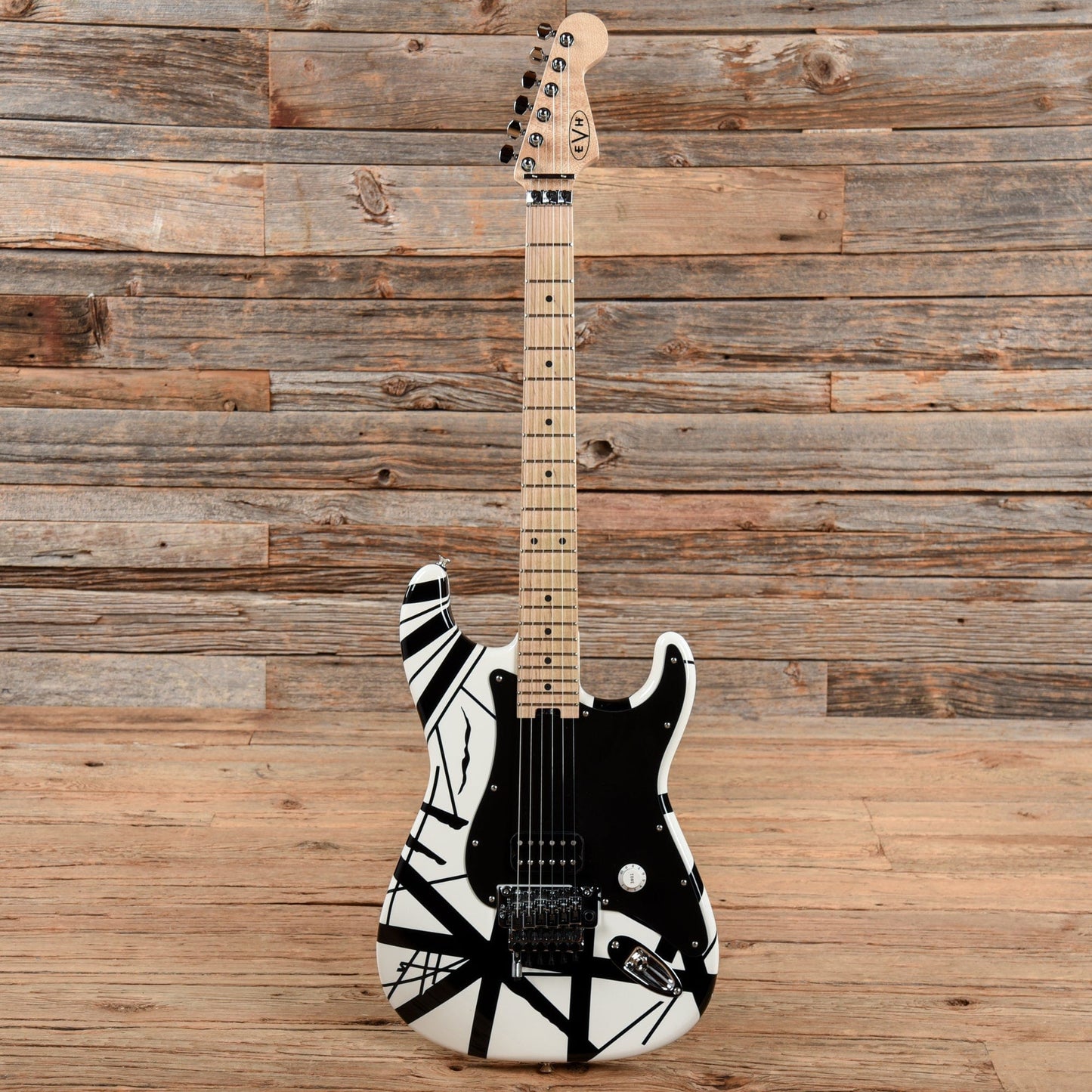 EVH Striped Series Black/White 2014 Electric Guitars / Solid Body