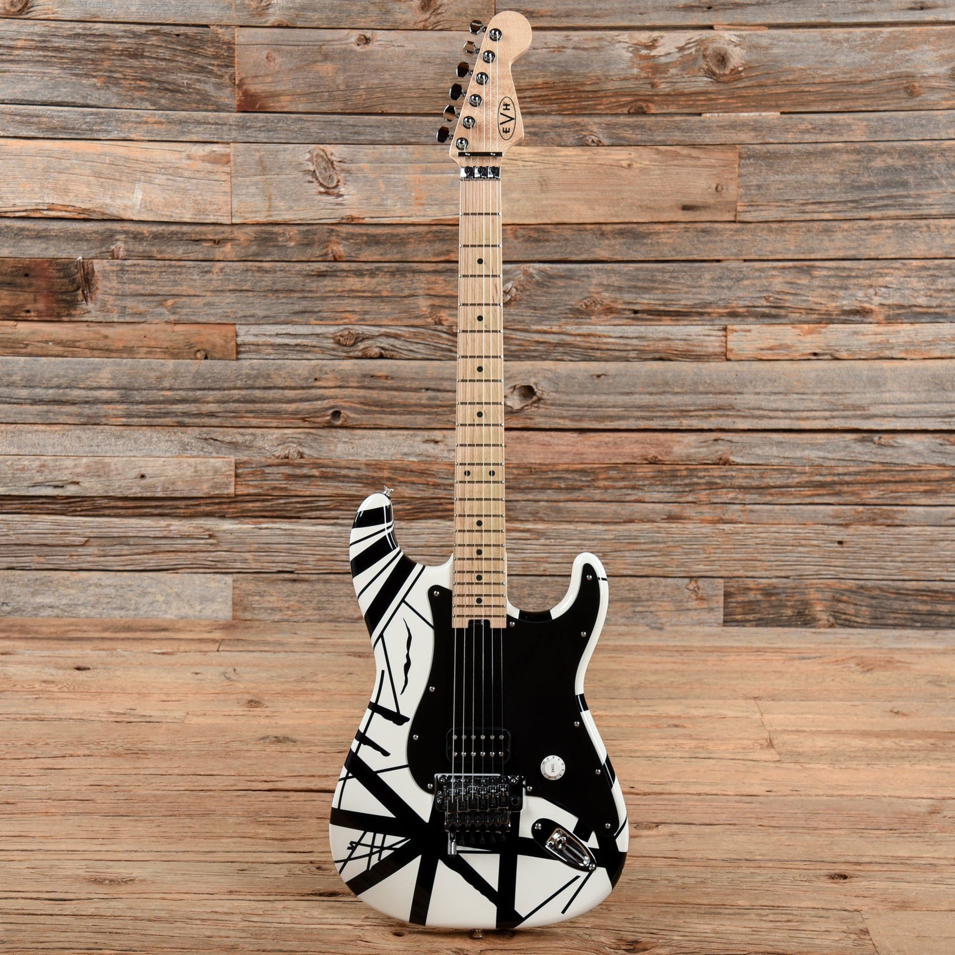 EVH Striped Series Black/White 2014 Electric Guitars / Solid Body