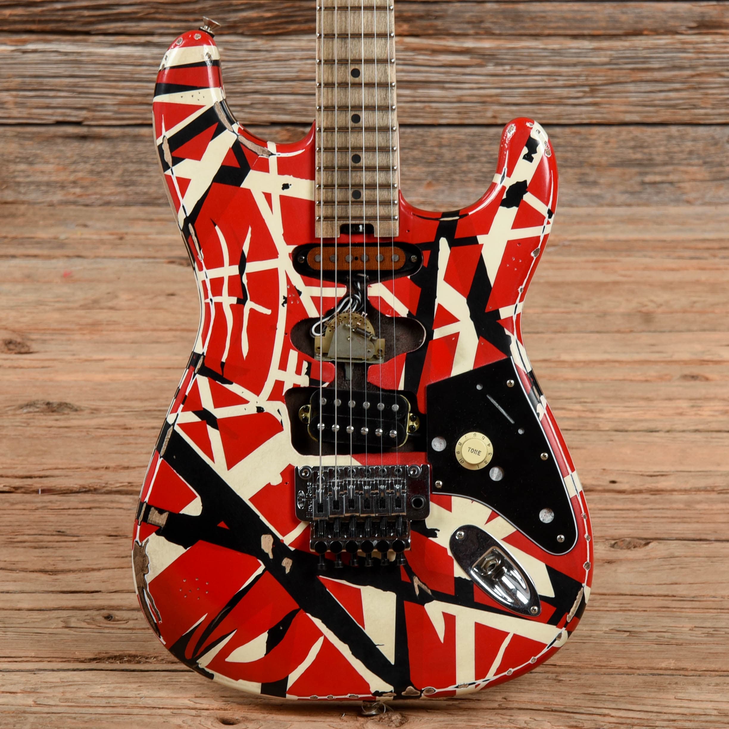 EVH Striped Series Frankie Red White Black Relic Red White Black 2021 Electric Guitars / Solid Body