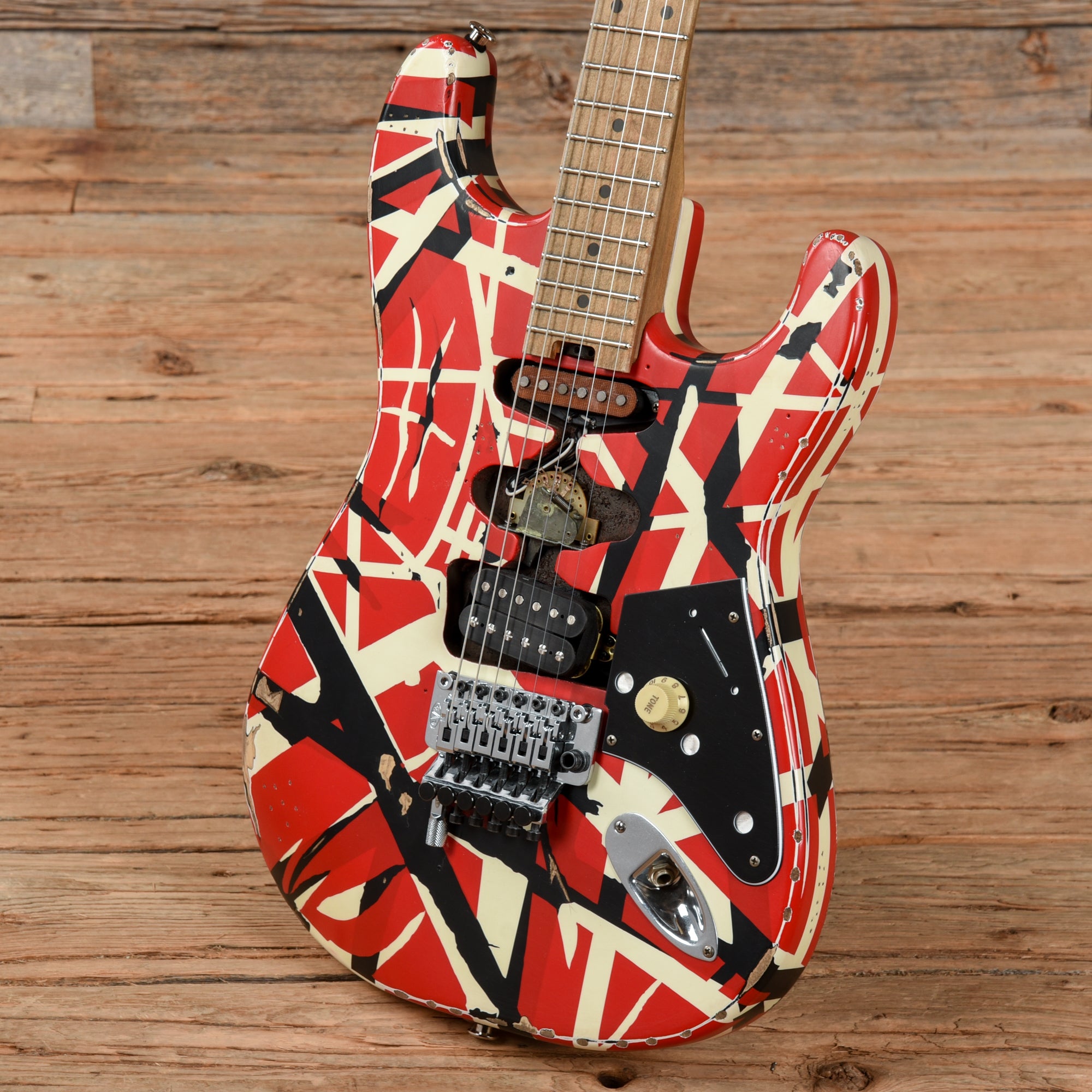 EVH Striped Series Frankie Red / White / Black Stripes Relic 2021 Electric Guitars / Solid Body