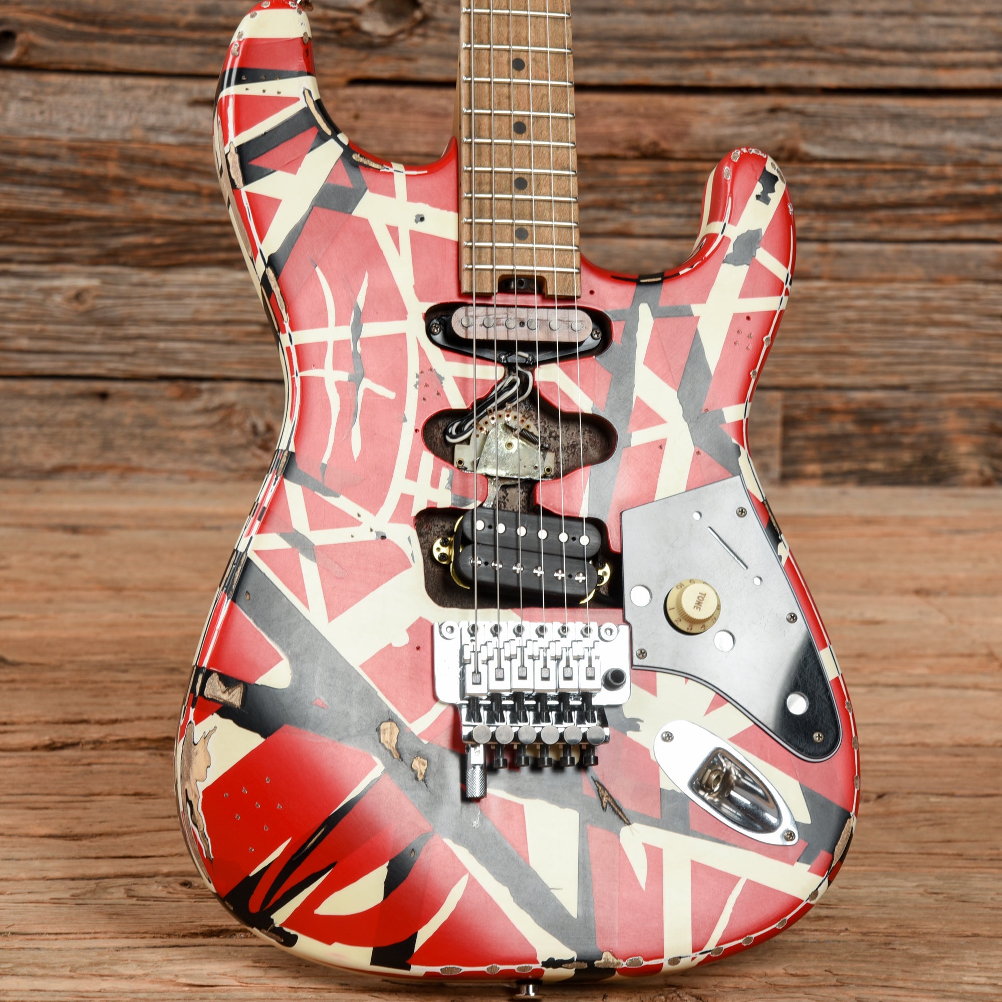 EVH Striped Series Frankie Red / White / Black Stripes Relic 2021 Electric Guitars / Solid Body
