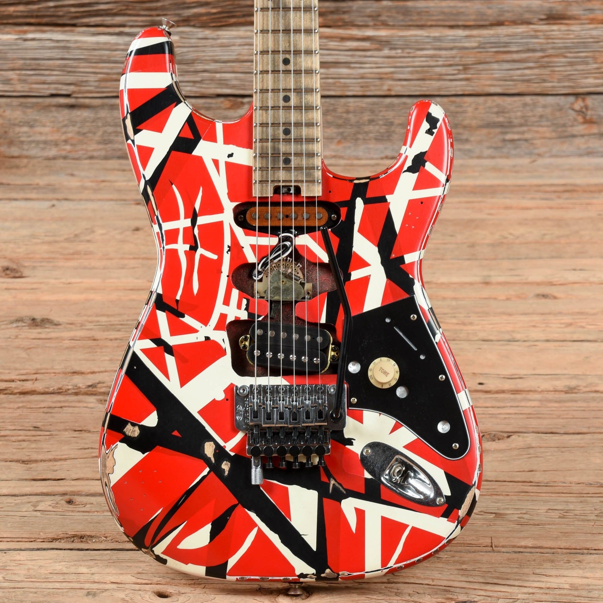 EVH Striped Series Frankie Red / White / Black Stripes Relic 2021 Electric Guitars / Solid Body