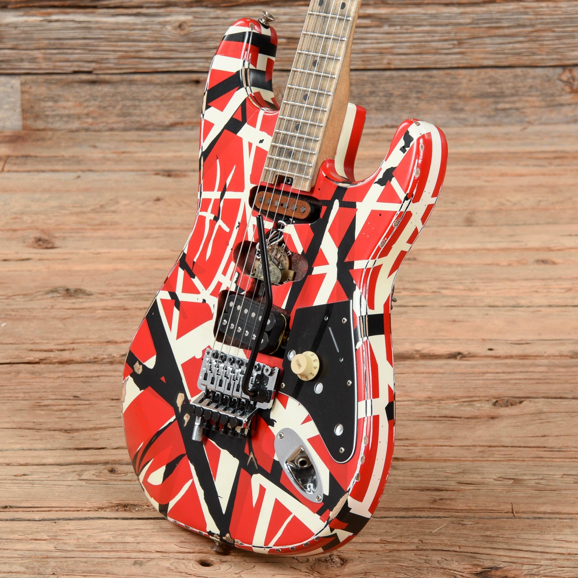 EVH Striped Series Frankie Red / White / Black Stripes Relic 2021 Electric Guitars / Solid Body