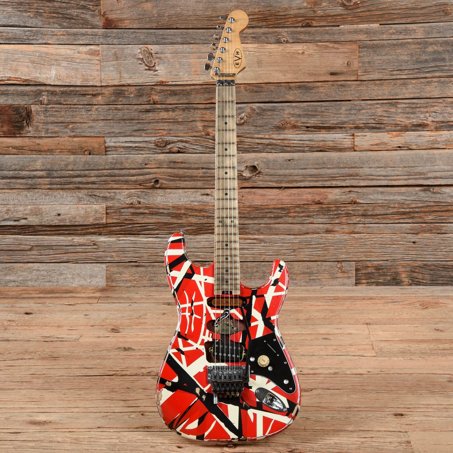 EVH Striped Series Frankie Red / White / Black Stripes Relic 2021 Electric Guitars / Solid Body