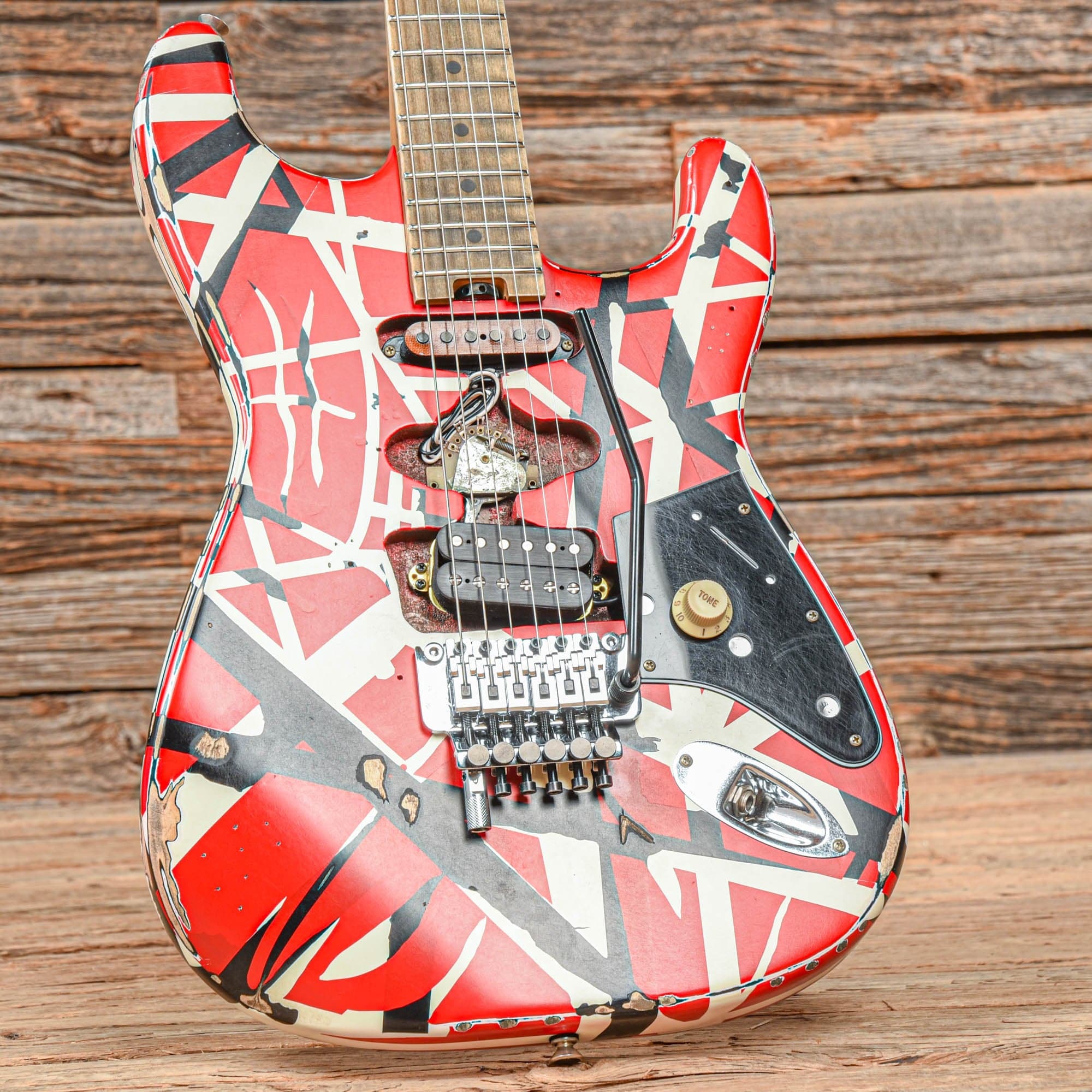 Evh Rasta EVH Striped Series Frankie Red / White / Black Stripes Relic 2021 ...