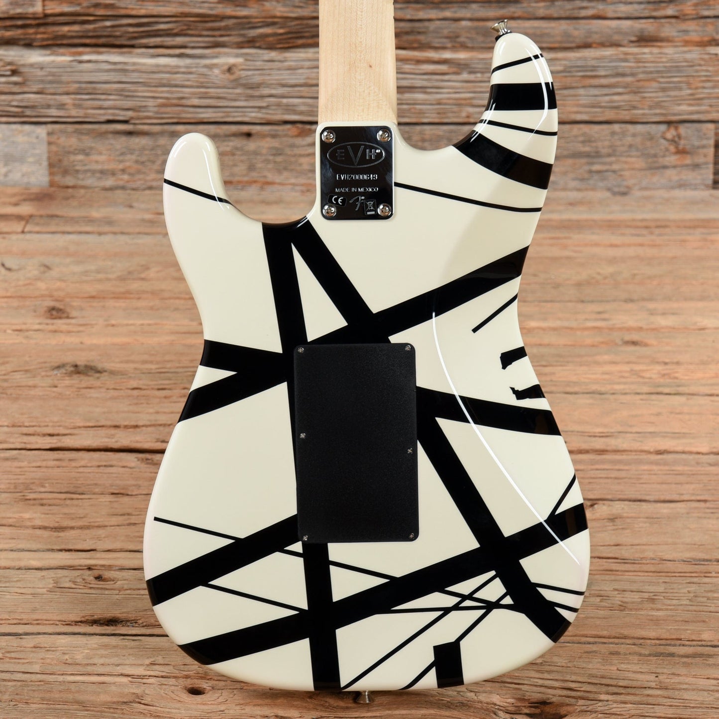 EVH Striped Series White with Black Stripes Electric Guitars / Solid Body