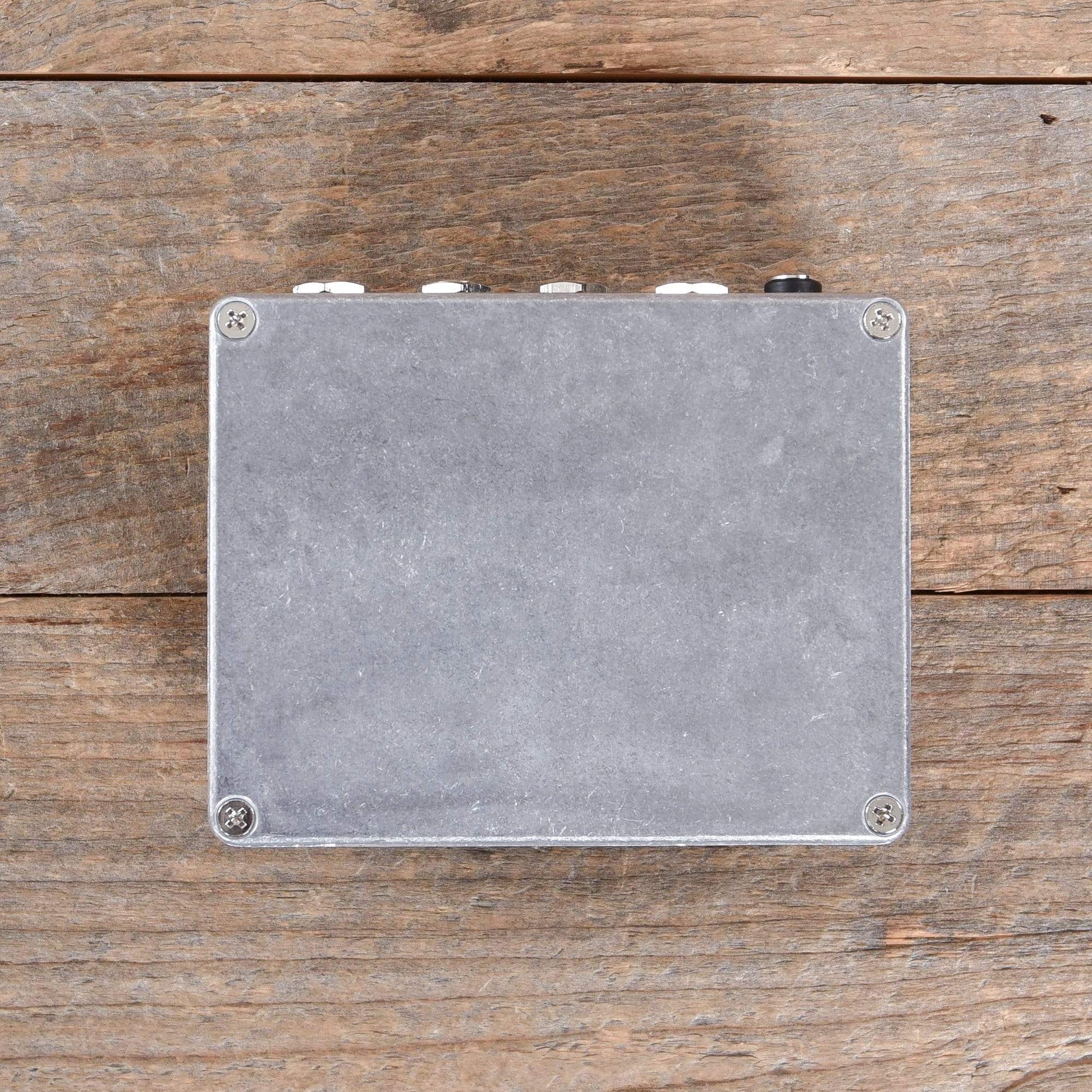 Fairfield Circuitry Hors D'oeuvre Active Feedback Loop - Effects and Pedals / Loop Pedals and Samplers