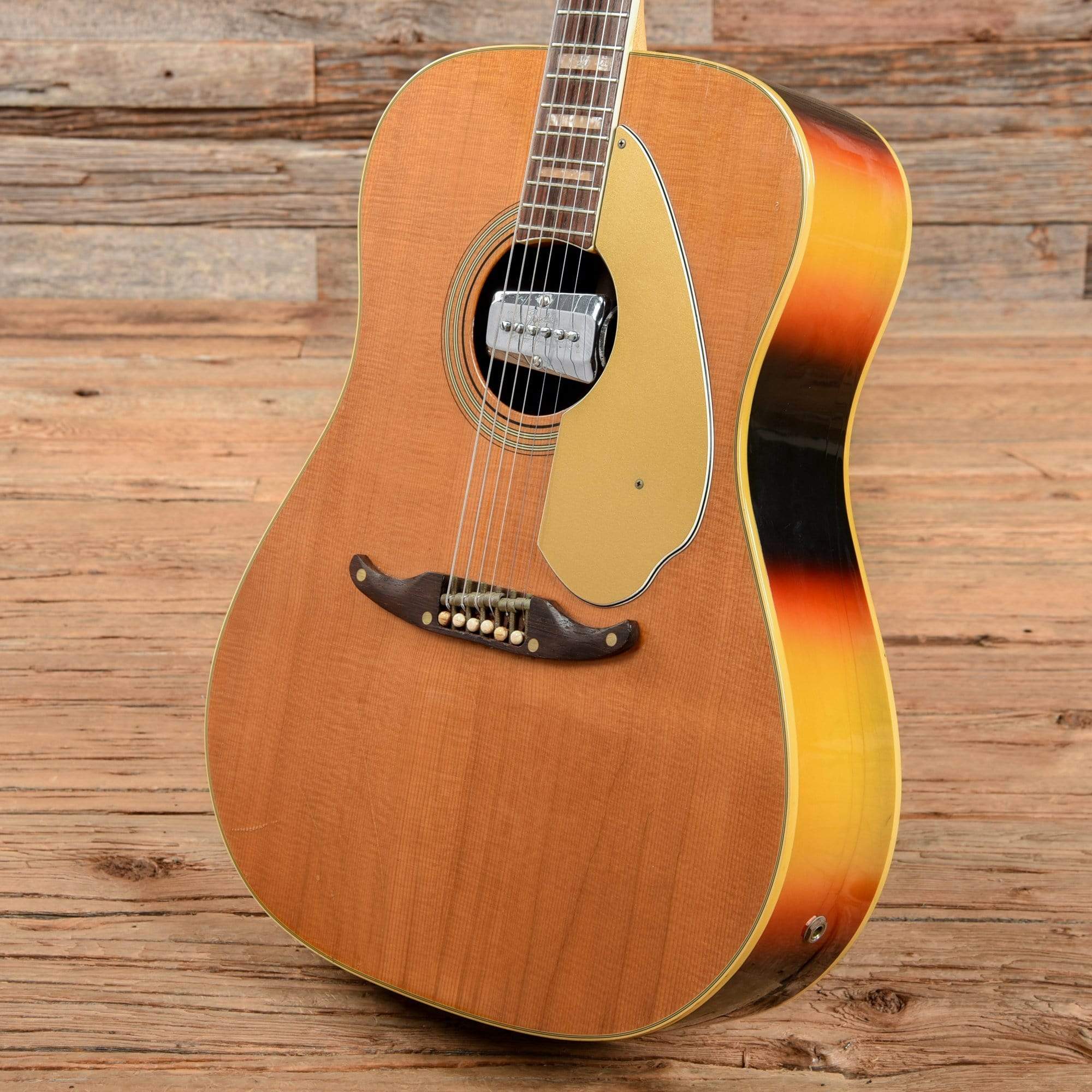 Fender Kingman Sunburst 1968 Chicago Music Exchange