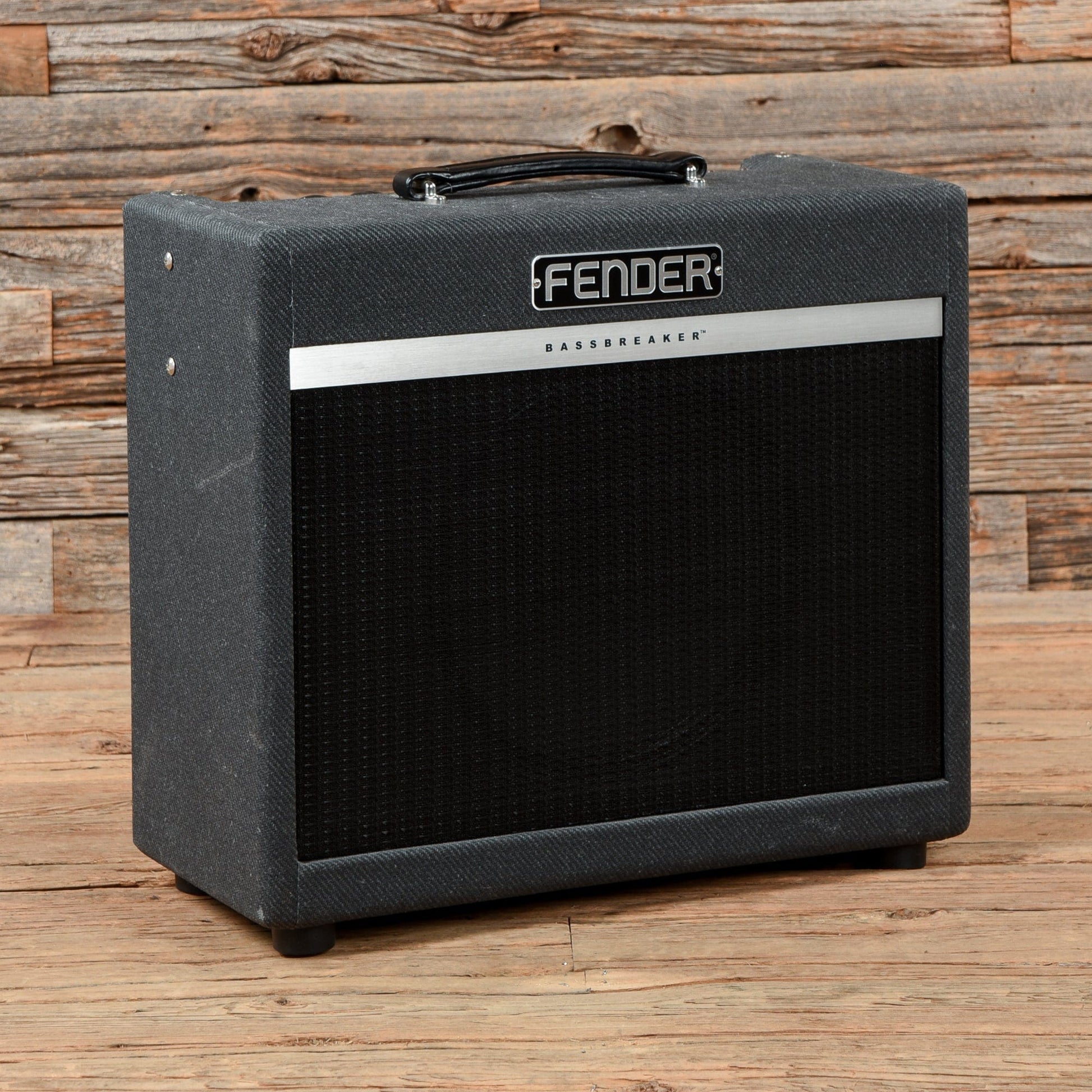 Fender Bassbreaker 15 Combo Amps / Bass Cabinets