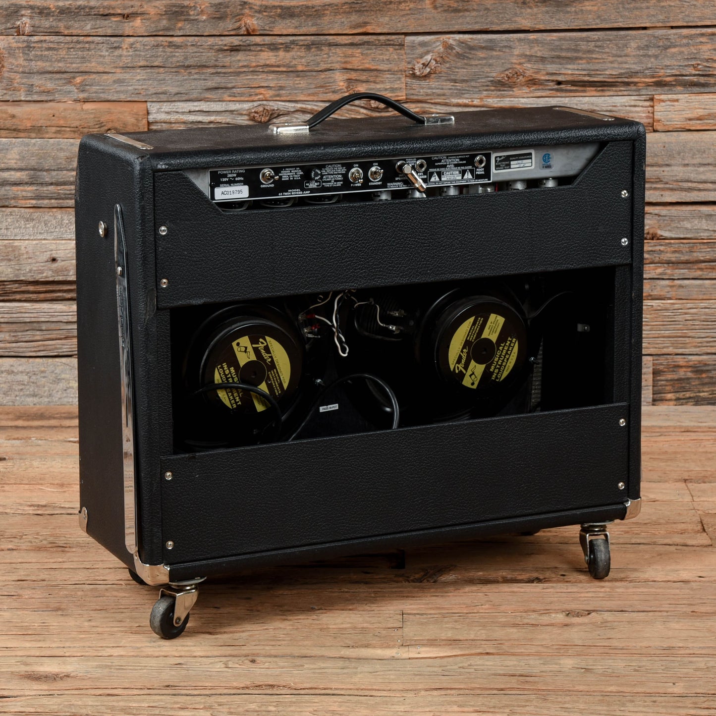 Fender '65 Twin Reverb Reissue 85-Watt 2x12" Guitar Combo Amps / Guitar Cabinets