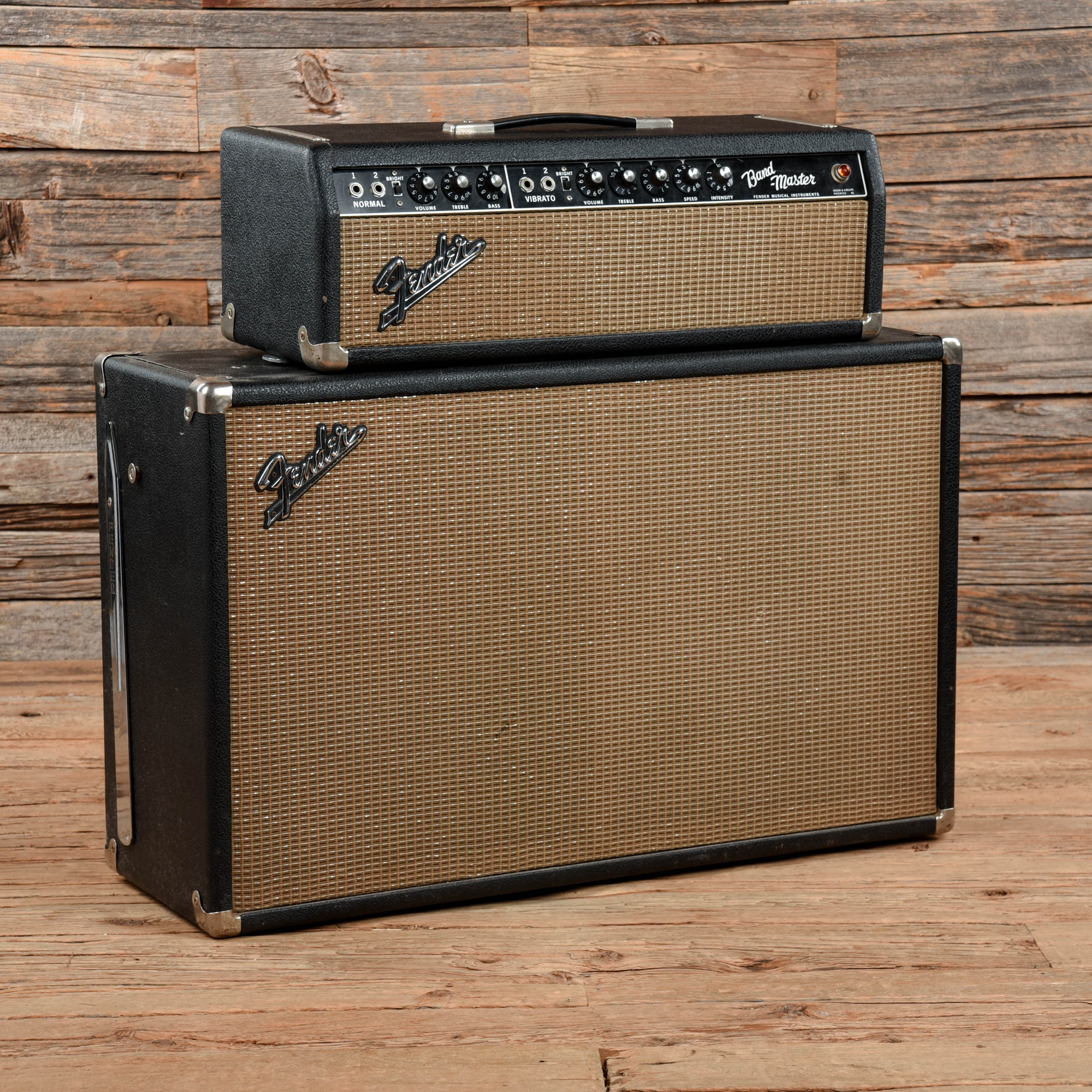 Fender Bandmaster W Matching 2x12 Cabinet 1965 Chicago Music Exchange fender-bandmaster-w-matching-2x12-cabinet-1965-chicago-music-exchange