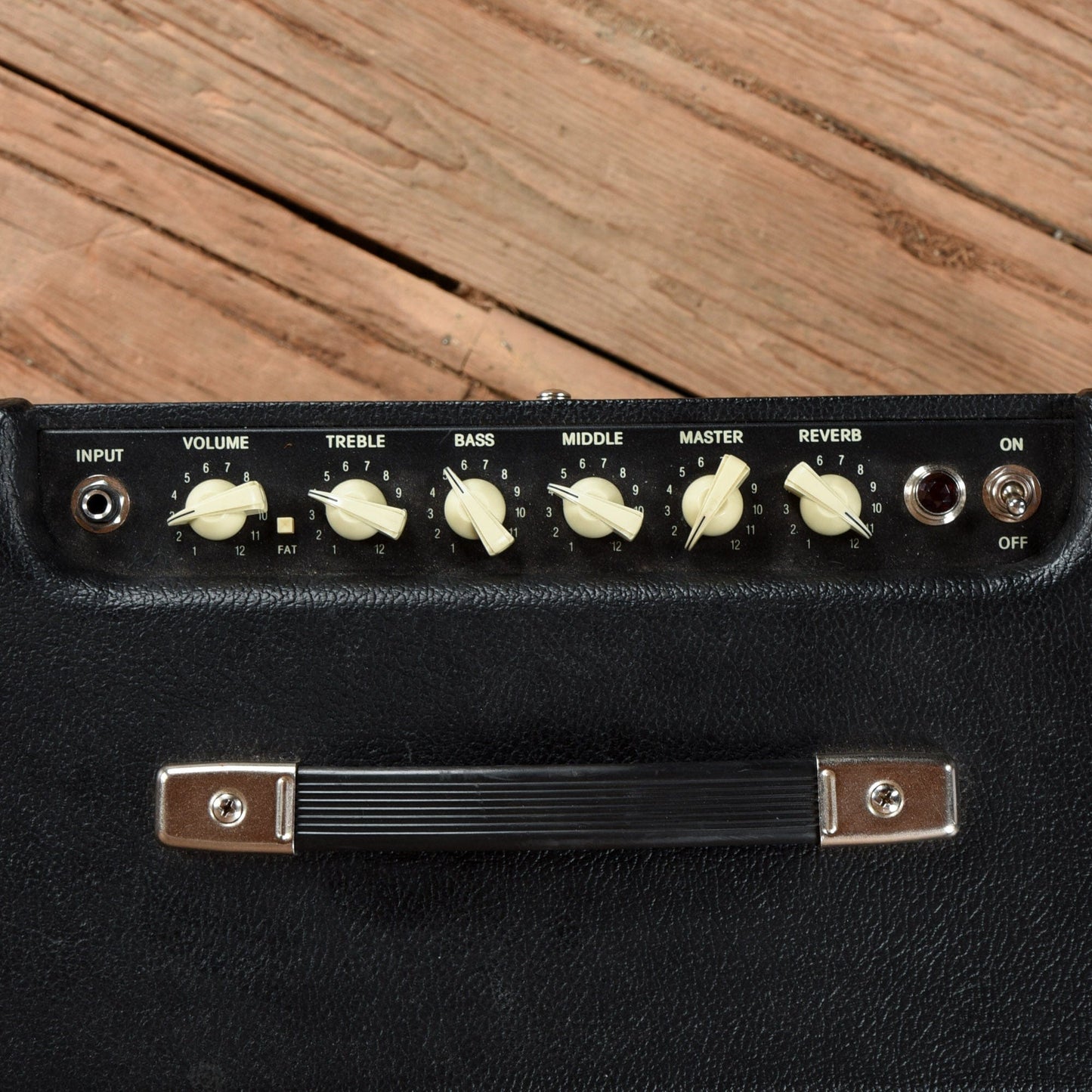 Fender Blues Junior IV 15-Watt 1x12" Guitar Combo Amps / Guitar Cabinets