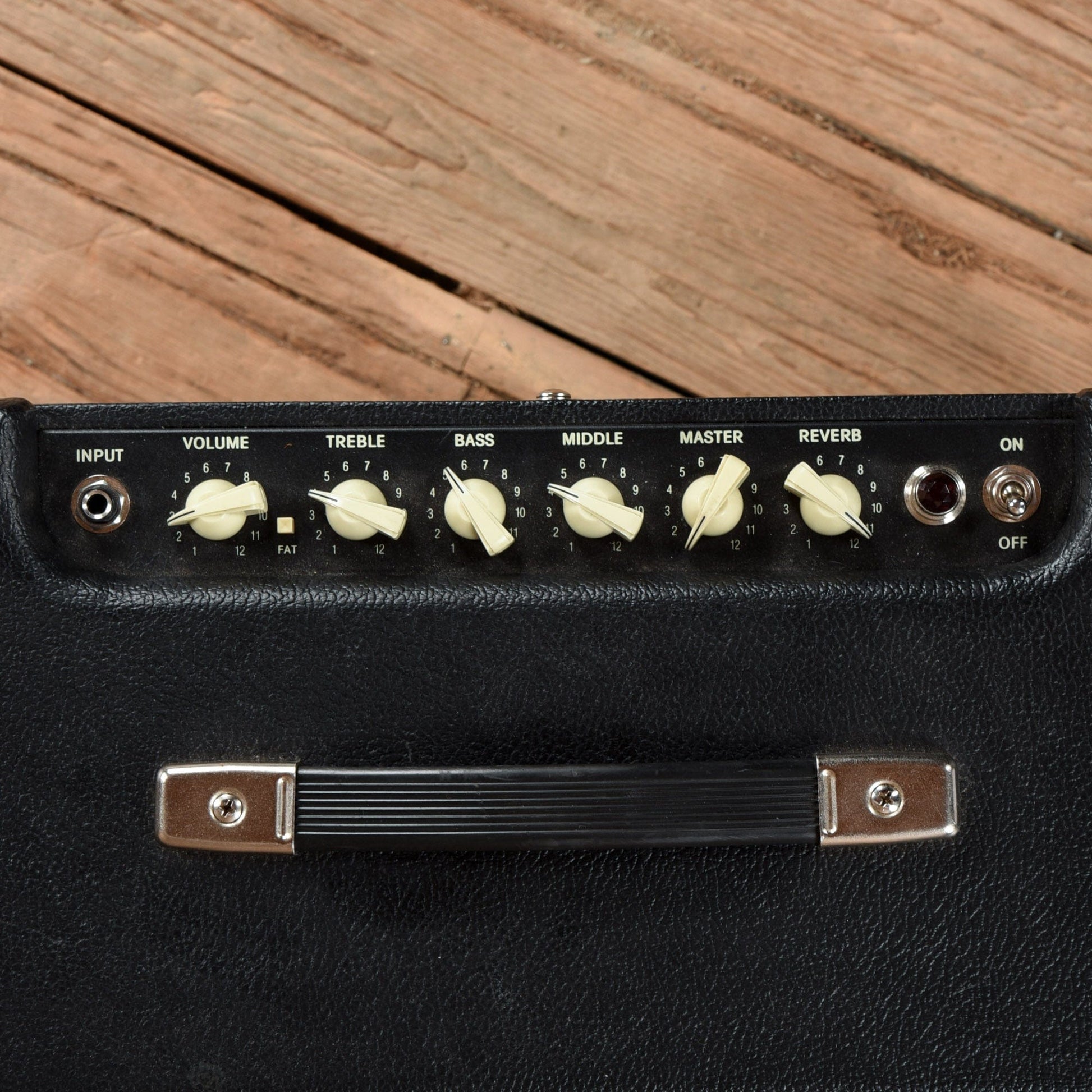 Fender Blues Junior IV 15-Watt 1x12" Guitar Combo Amps / Guitar Cabinets