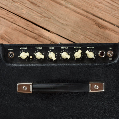 Fender Blues Junior IV 15-Watt 1x12" Guitar Combo Amps / Guitar Cabinets