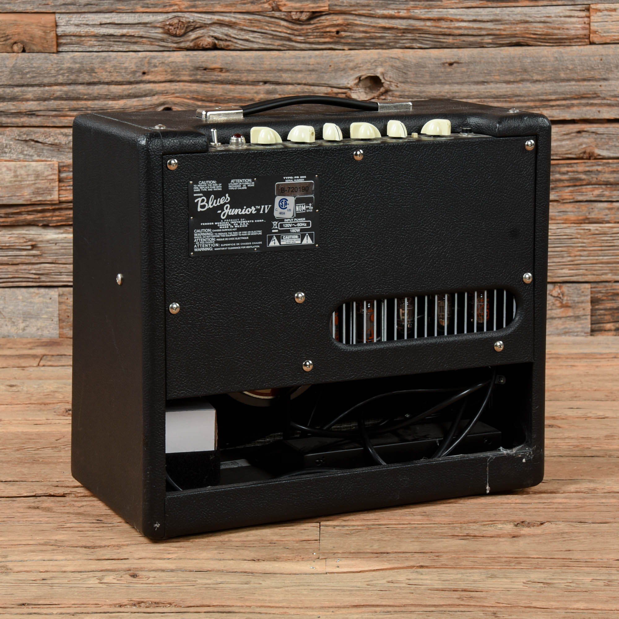Fender Blues Junior IV Amps / Guitar Cabinets