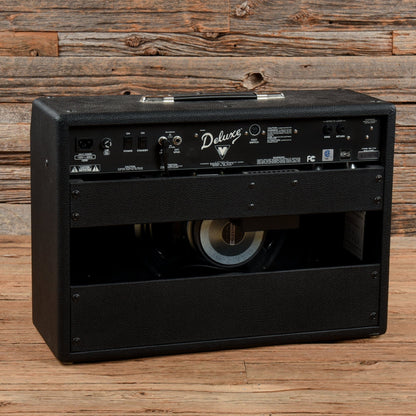 Fender Deluxe VM Vintage Modified 2-CHannel 40-Watt 1x12 Guitar Combo Amps / Guitar Cabinets