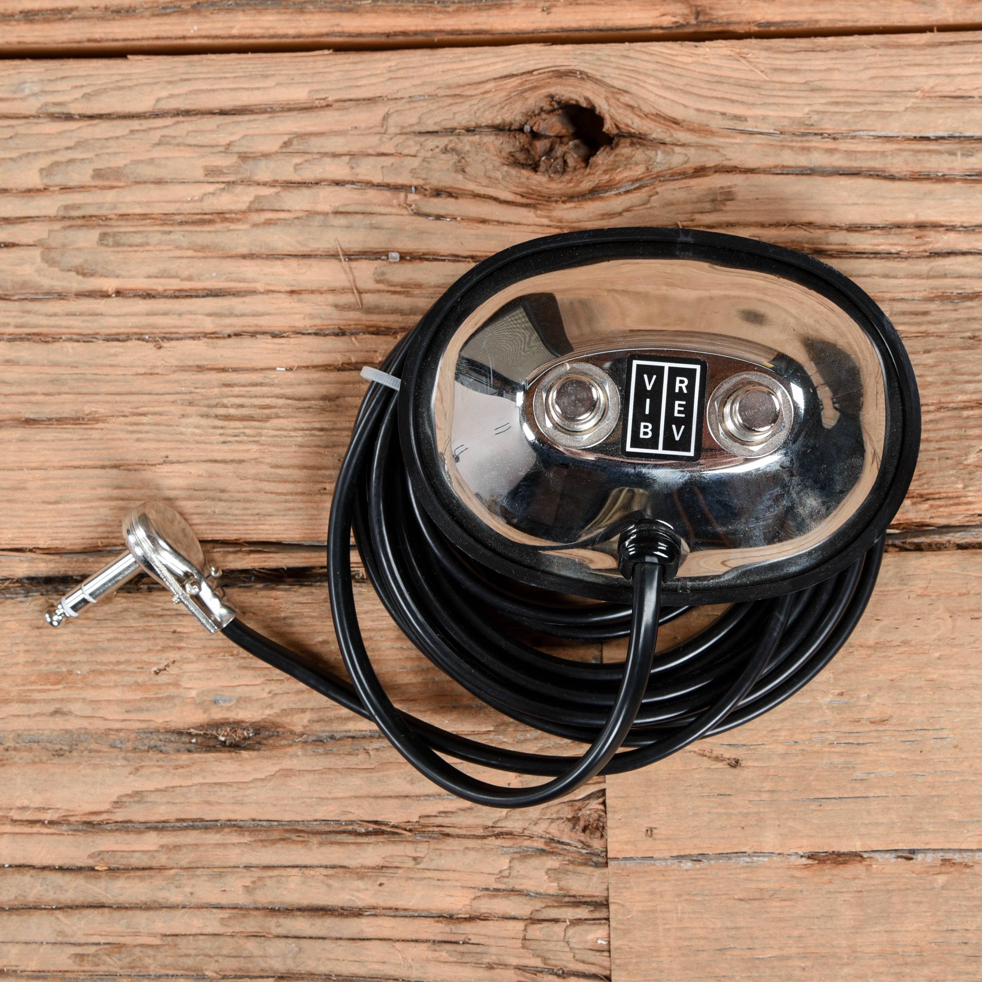 Fender '65 Deluxe Reverb Reissue 22w 1x12 Combo w/Footswitch  2019 Amps / Guitar Combos