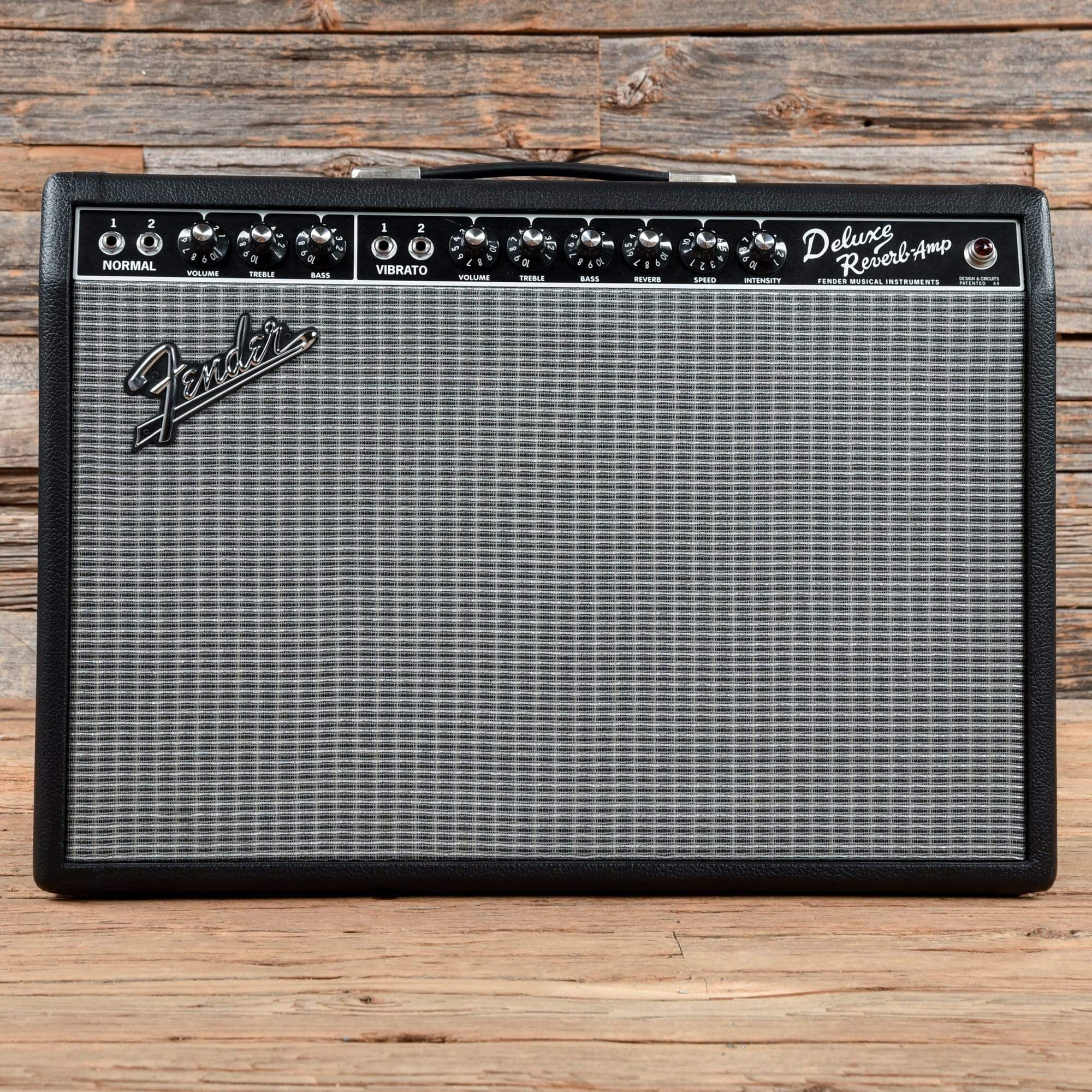 Fender '65 Deluxe Reverb Reissue w/Footswitch  2019 Amps / Guitar Combos