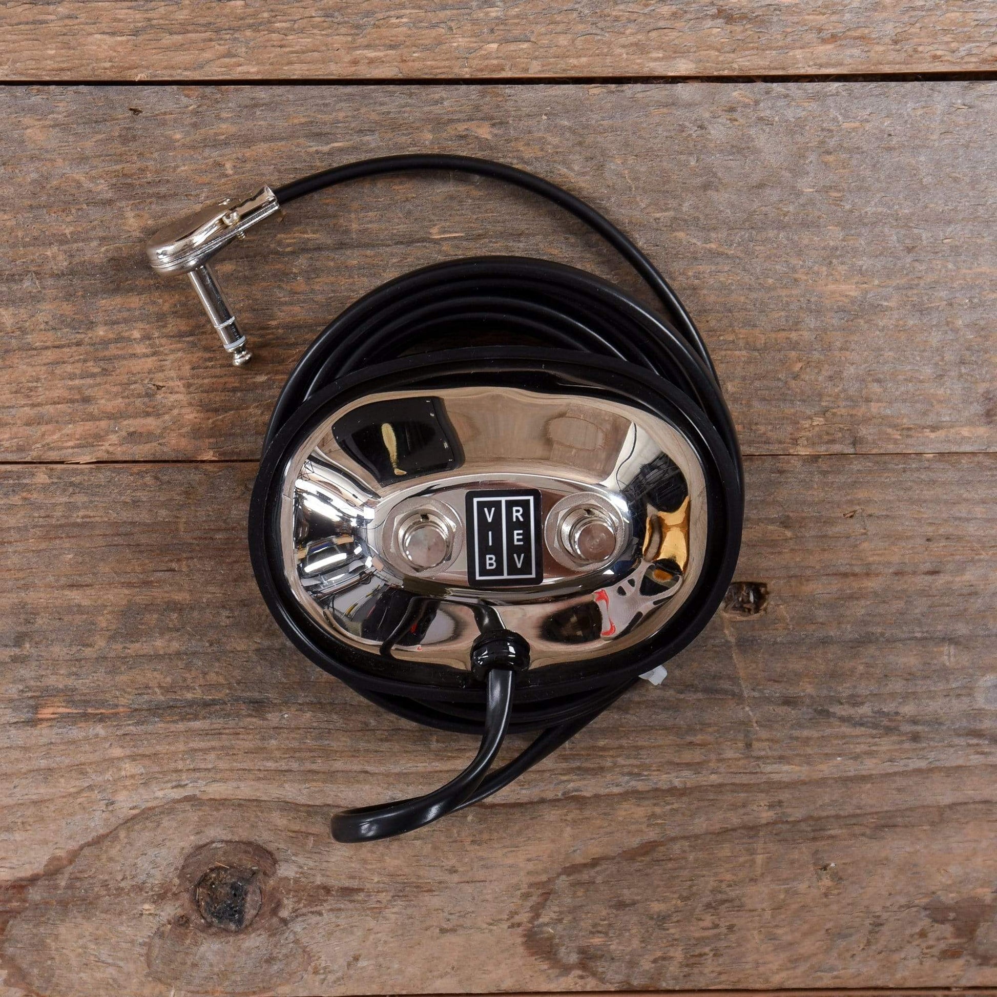 Fender '65 Princeton Reverb 15w 1x10 Combo Amps / Guitar Combos