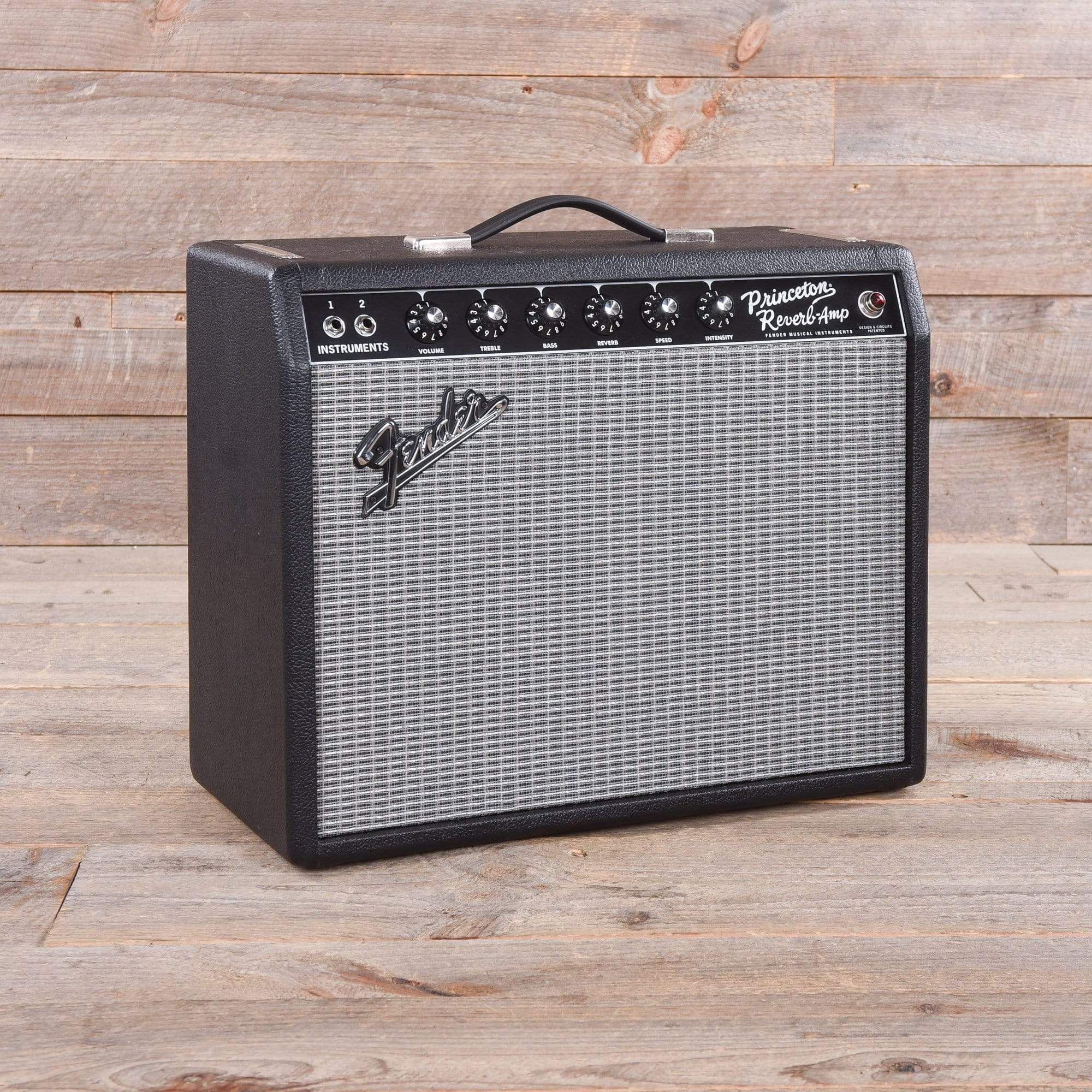 Fender '65 Princeton Reverb 15w 1x10 Combo Amps / Guitar Combos