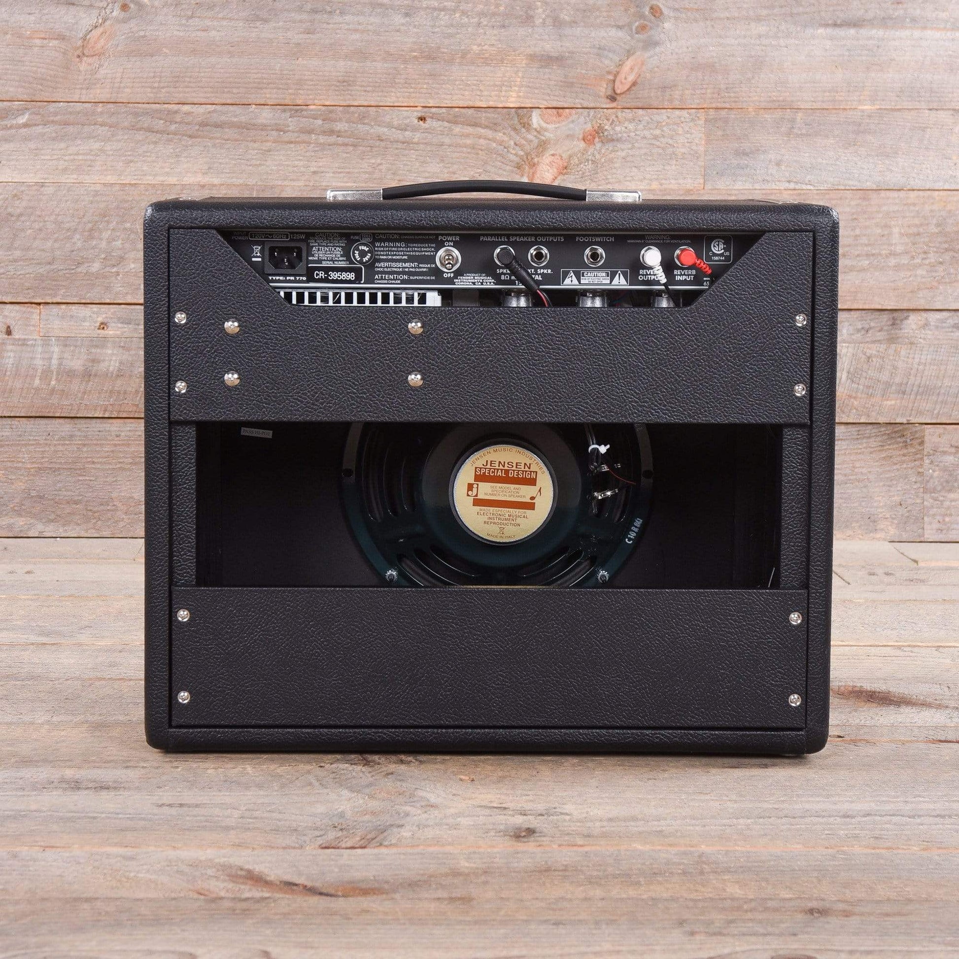 Fender '65 Princeton Reverb 15w 1x10 Combo Amps / Guitar Combos