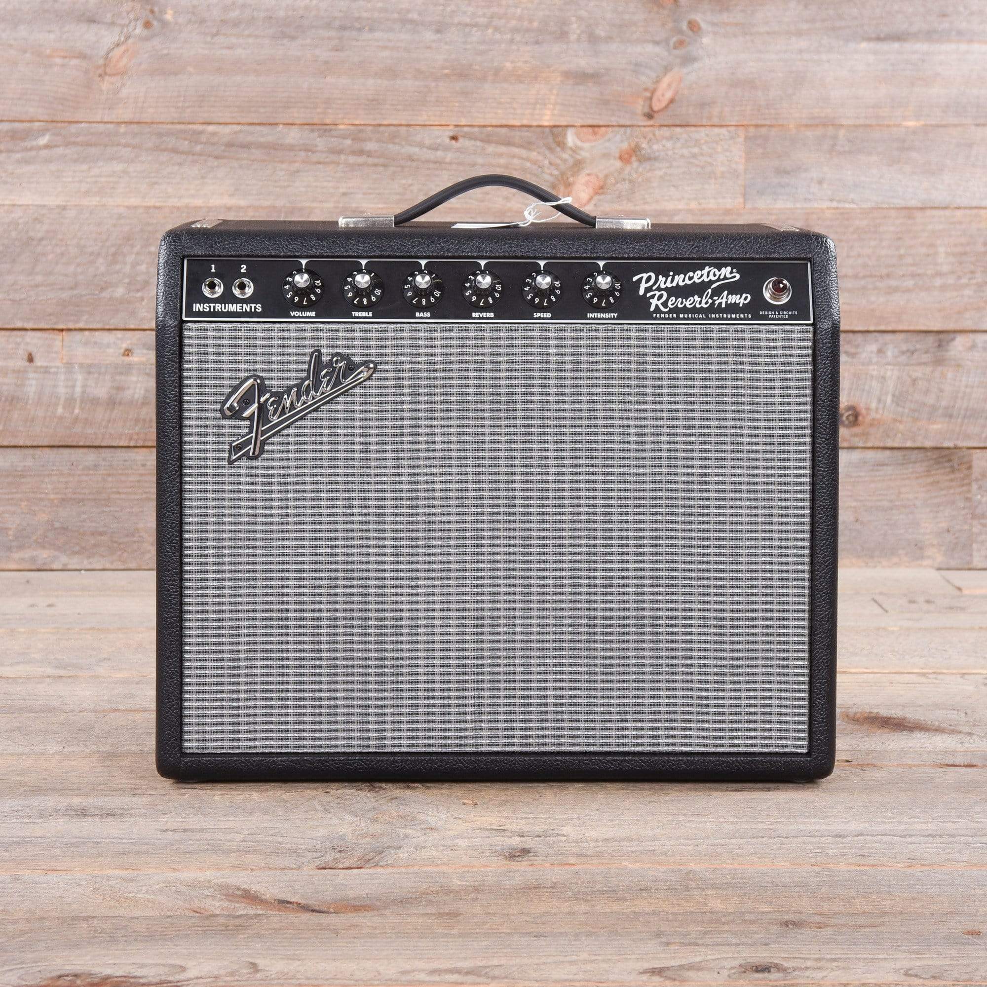 Fender '65 Princeton Reverb 15w 1x10 Combo Amps / Guitar Combos