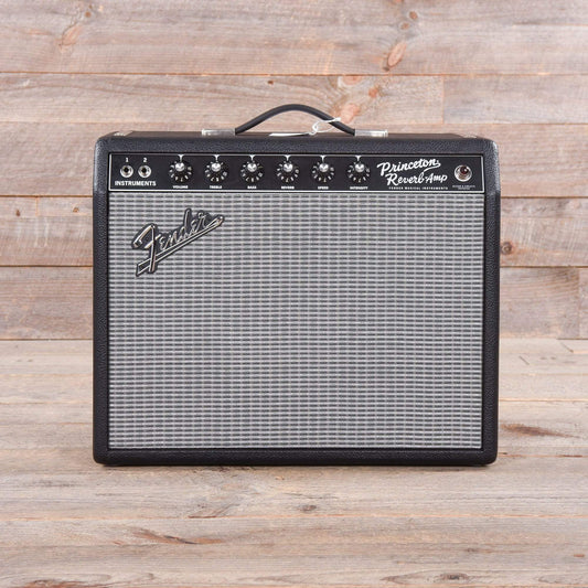 Fender '65 Princeton Reverb 15w 1x10 Combo Amps / Guitar Combos